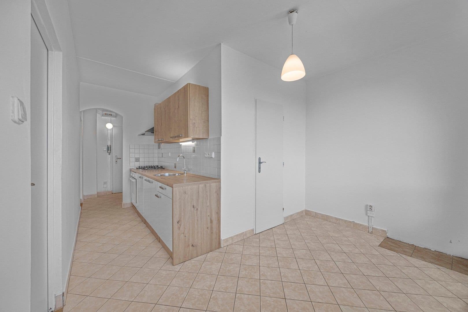 Prenájom bytu 1-izbový 44 m², Komenského náměstí, Říčany, Středočeský kraj Prenájom bytu 1-izbový 44 m², Komenského náměstí, Říčany, Středočeský kraj