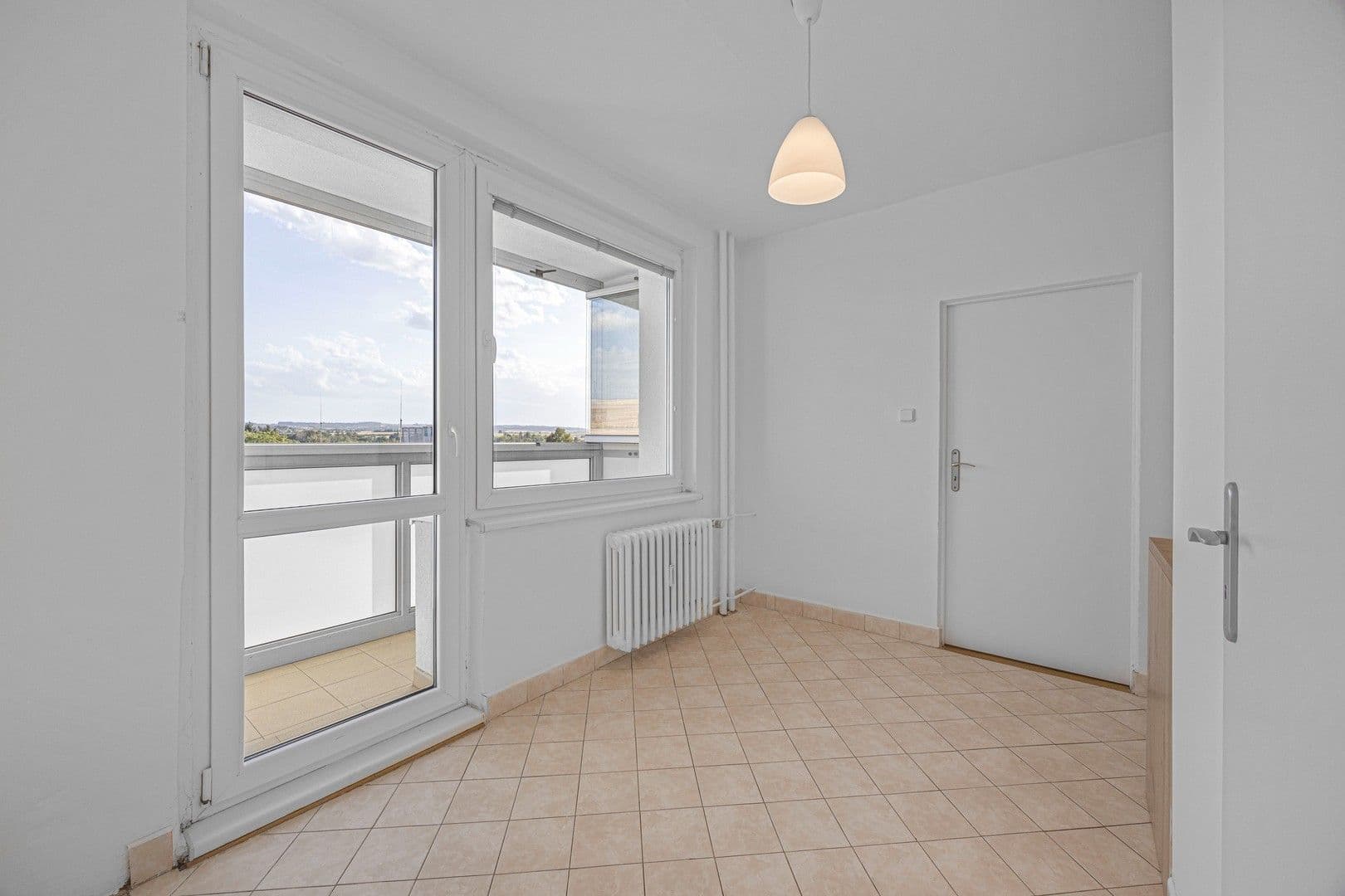 Prenájom bytu 1-izbový 44 m², Komenského náměstí, Říčany, Středočeský kraj Prenájom bytu 1-izbový 44 m², Komenského náměstí, Říčany, Středočeský kraj