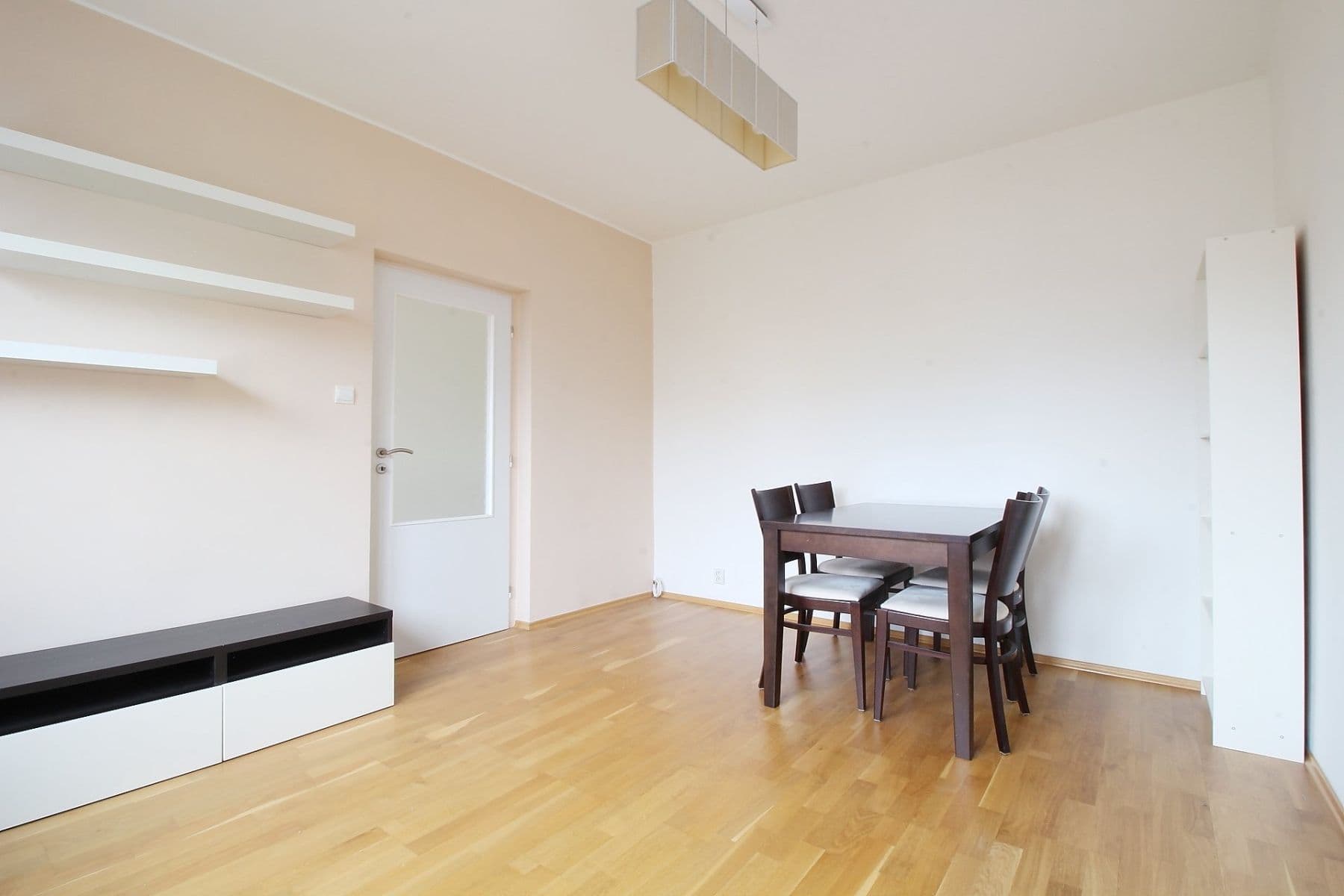 Prenájom bytu 2-izbový 52 m², Počernická, Praha, Praha Prenájom bytu 2-izbový 52 m², Počernická, Praha, Praha