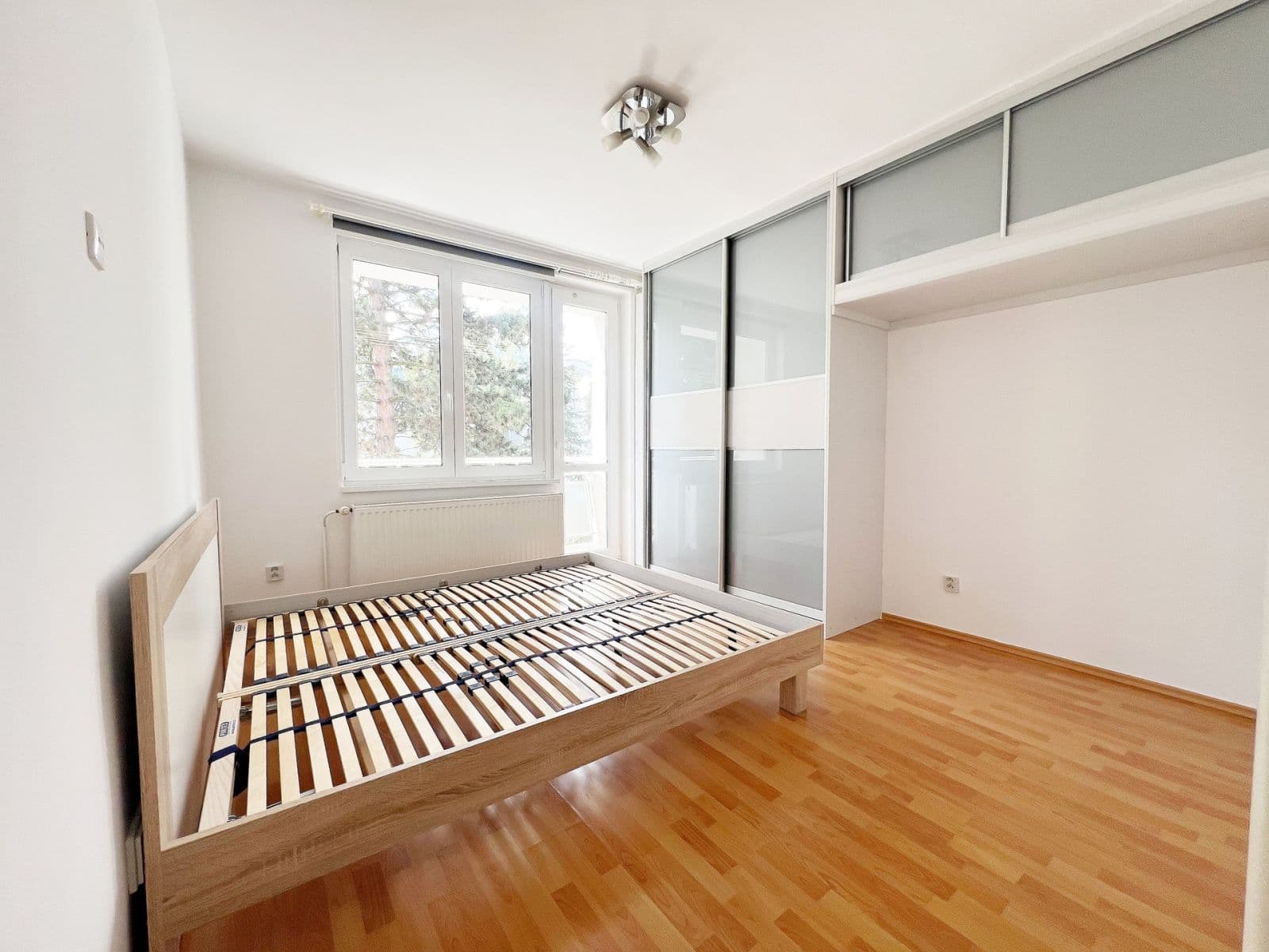 Prenájom bytu 3-izbový 72 m², Na Šutce, Praha, Praha Prenájom bytu 3-izbový 72 m², Na Šutce, Praha, Praha