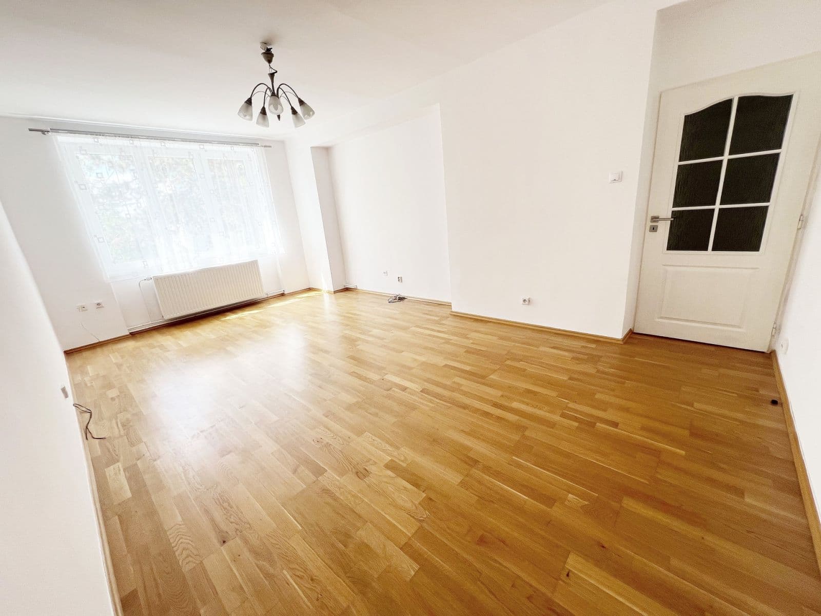 Prenájom bytu 3-izbový 72 m², Na Šutce, Praha, Praha Prenájom bytu 3-izbový 72 m², Na Šutce, Praha, Praha