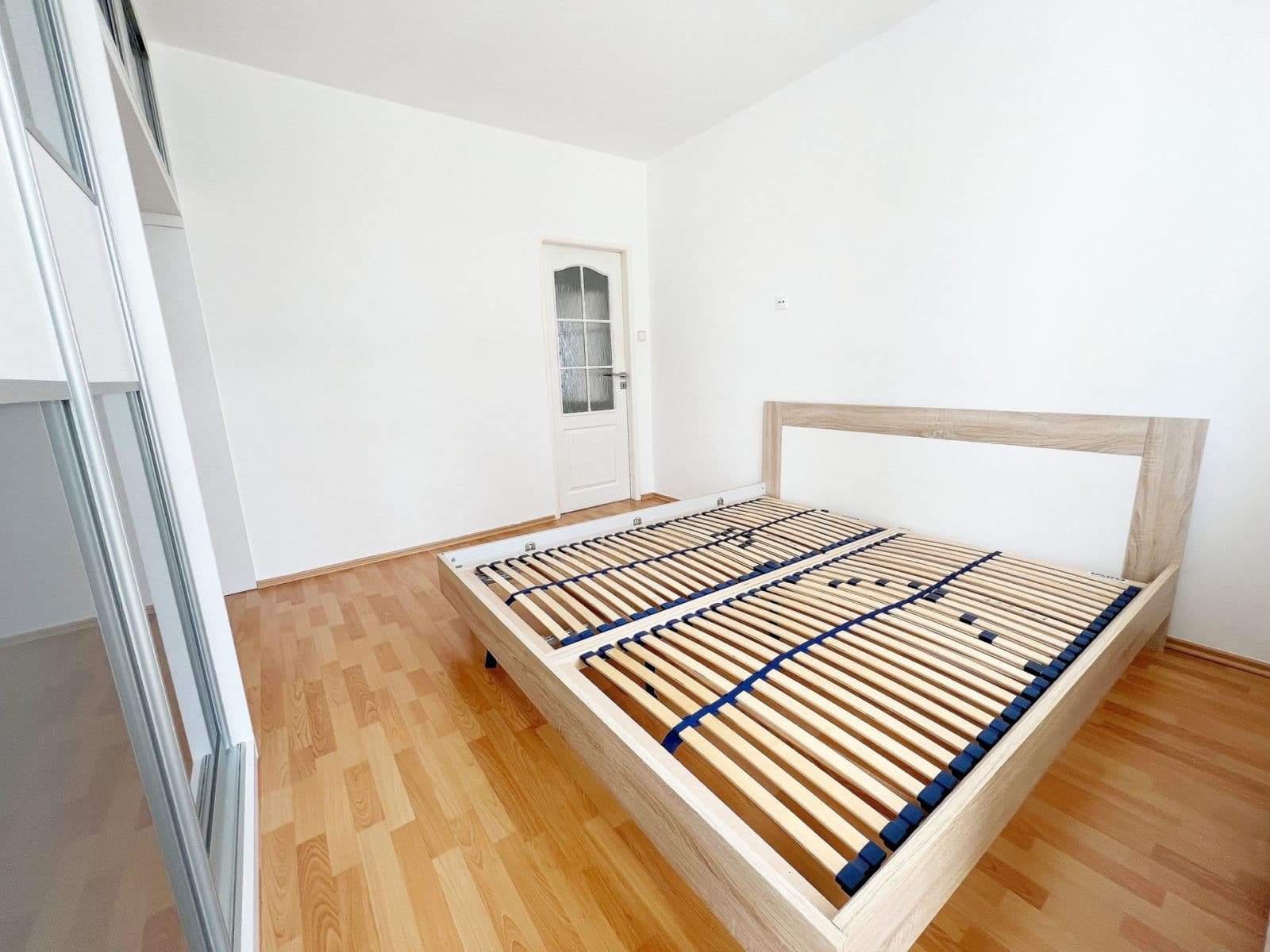 Prenájom bytu 3-izbový 72 m², Na Šutce, Praha, Praha Prenájom bytu 3-izbový 72 m², Na Šutce, Praha, Praha