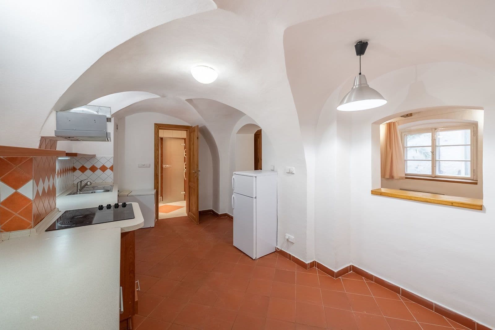Prenájom bytu 2-izbový 49 m², Sněmovní, Praha, Praha Prenájom bytu 2-izbový 49 m², Sněmovní, Praha, Praha
