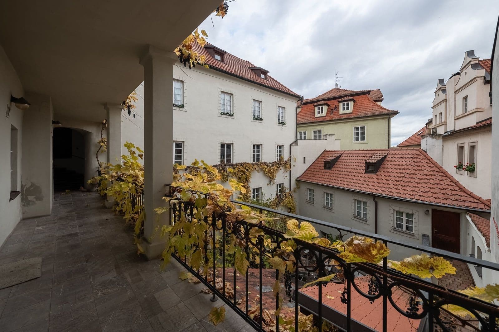 Prenájom bytu 2-izbový 49 m², Sněmovní, Praha, Praha Prenájom bytu 2-izbový 49 m², Sněmovní, Praha, Praha