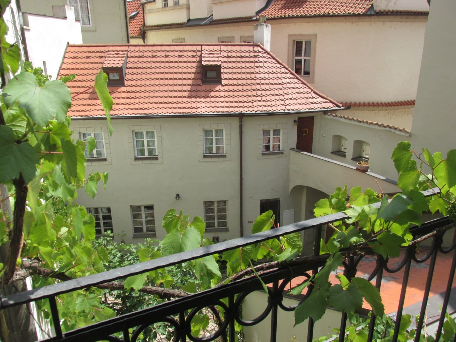 Prenájom bytu 2-izbový 49 m², Sněmovní, Praha, Praha Prenájom bytu 2-izbový 49 m², Sněmovní, Praha, Praha