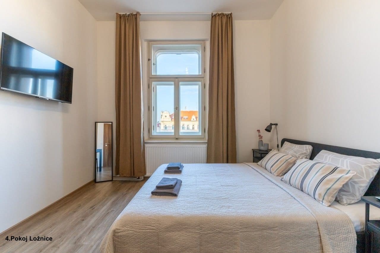Predaj bytu 4-izbový 115 m², Sokolská, Praha, Praha Predaj bytu 4-izbový 115 m², Sokolská, Praha, Praha