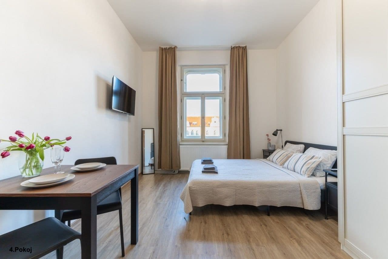 Predaj bytu 4-izbový 115 m², Sokolská, Praha, Praha Predaj bytu 4-izbový 115 m², Sokolská, Praha, Praha