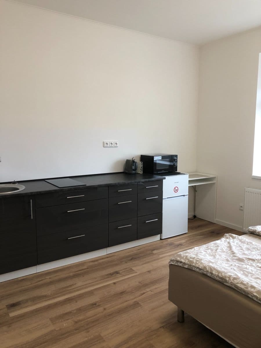 Prenájom bytu 1-izbový 20 m², Bělohorská, Praha, Praha Prenájom bytu 1-izbový 20 m², Bělohorská, Praha, Praha