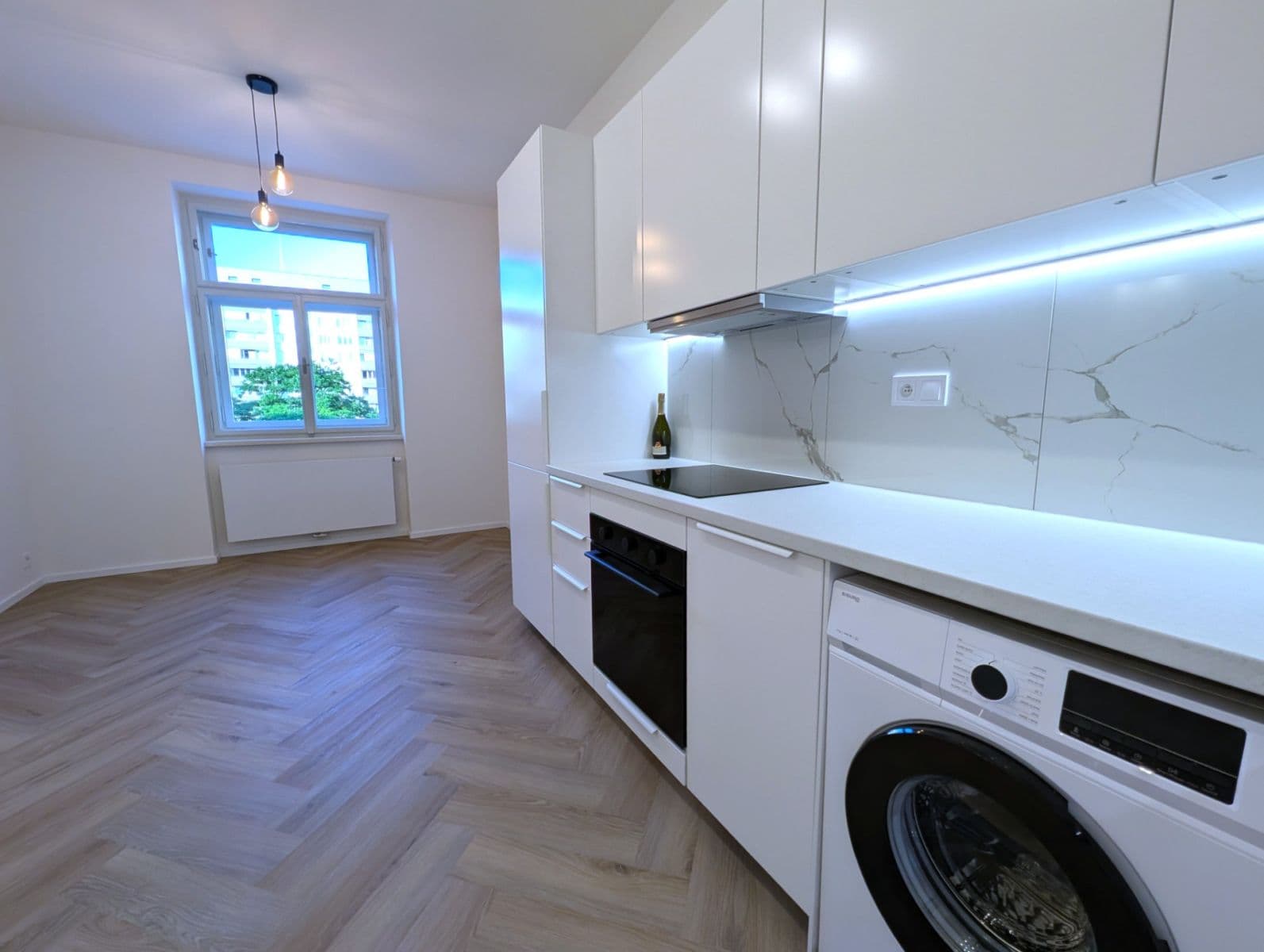 Prenájom bytu 2-izbový 51 m², Bořivojova, Praha, Praha Prenájom bytu 2-izbový 51 m², Bořivojova, Praha, Praha