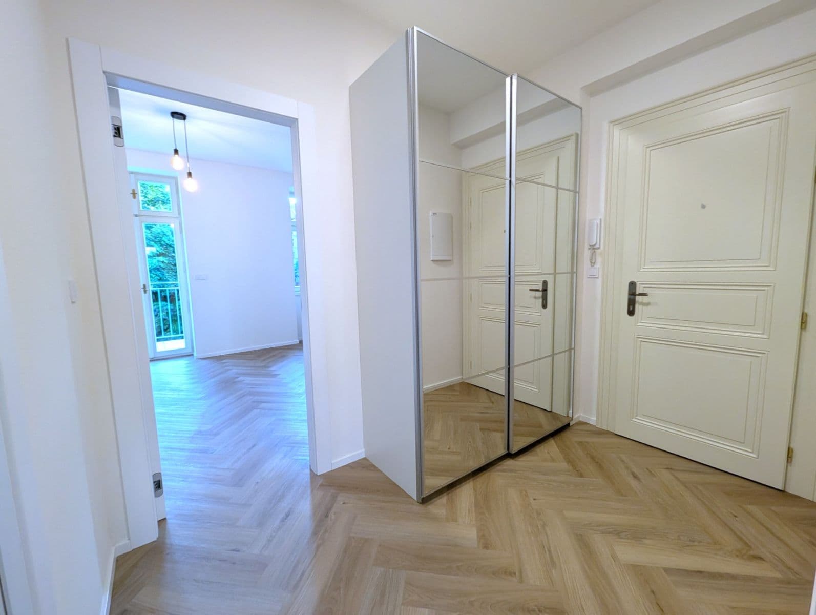 Prenájom bytu 2-izbový 51 m², Bořivojova, Praha, Praha Prenájom bytu 2-izbový 51 m², Bořivojova, Praha, Praha