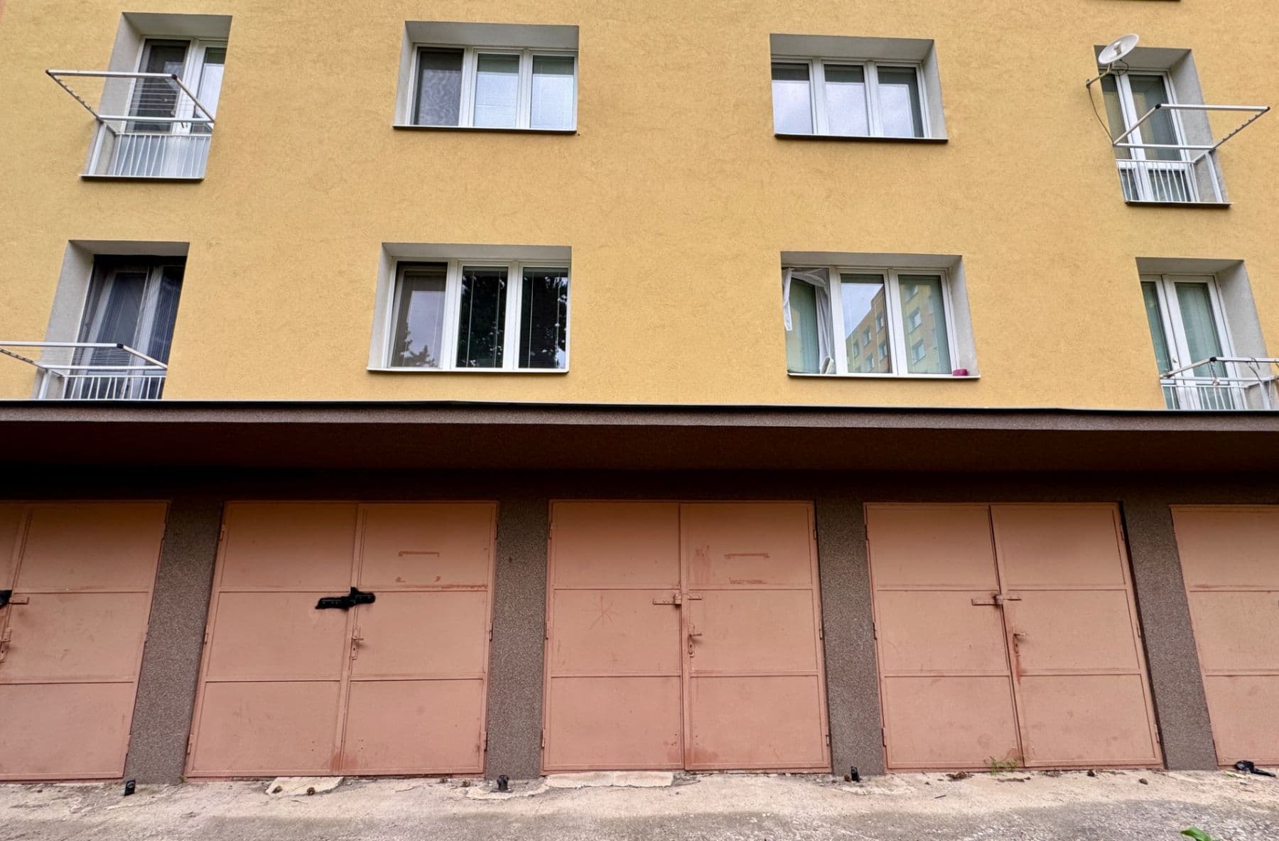 Predaj garáže 15 m², Na Magistrále, Kolín, Středočeský kraj Predaj garáže 15 m², Na Magistrále, Kolín, Středočeský kraj