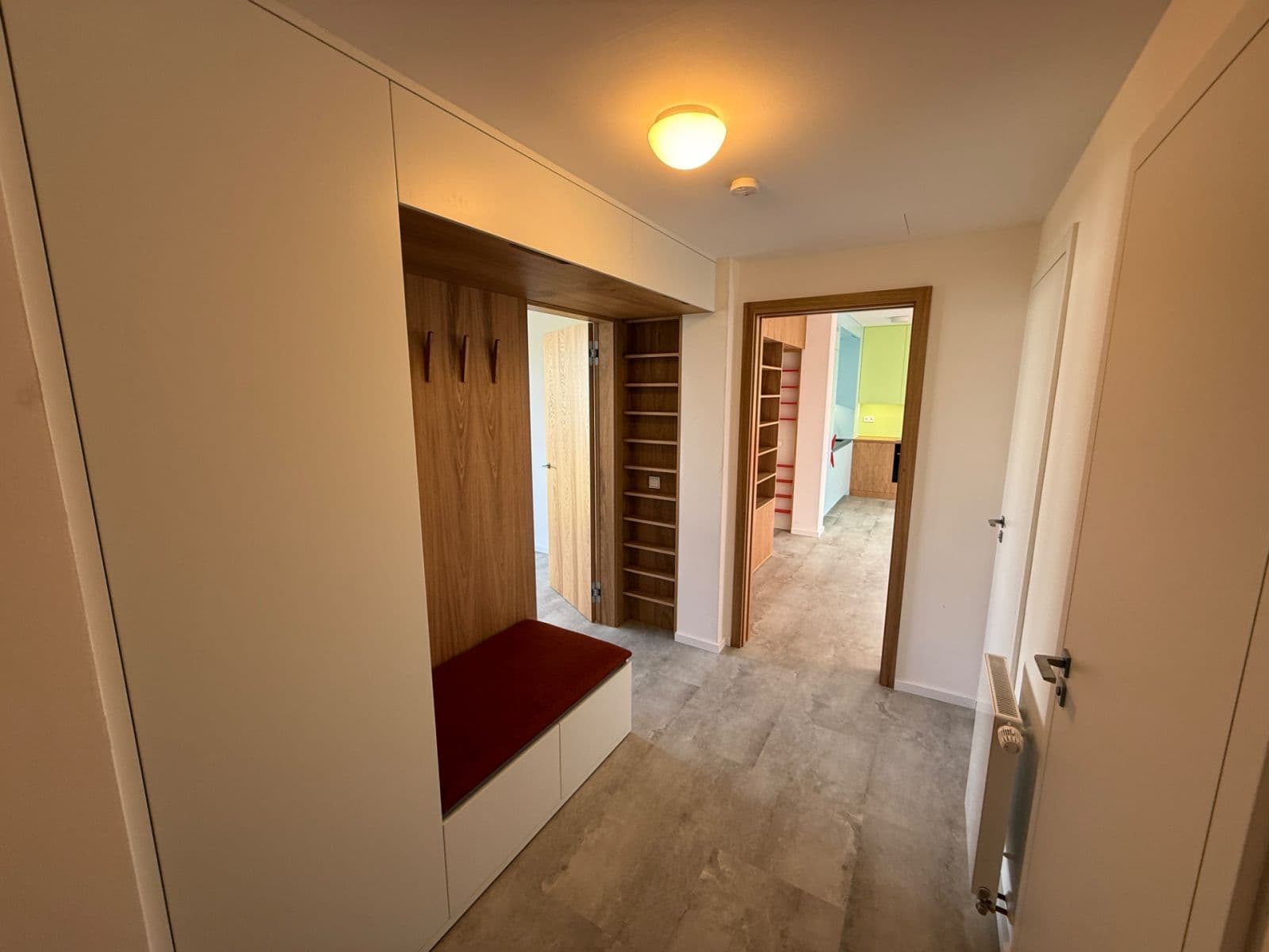 Prenájom bytu 3-izbový 71 m², Dubečská, Praha, Praha Prenájom bytu 3-izbový 71 m², Dubečská, Praha, Praha