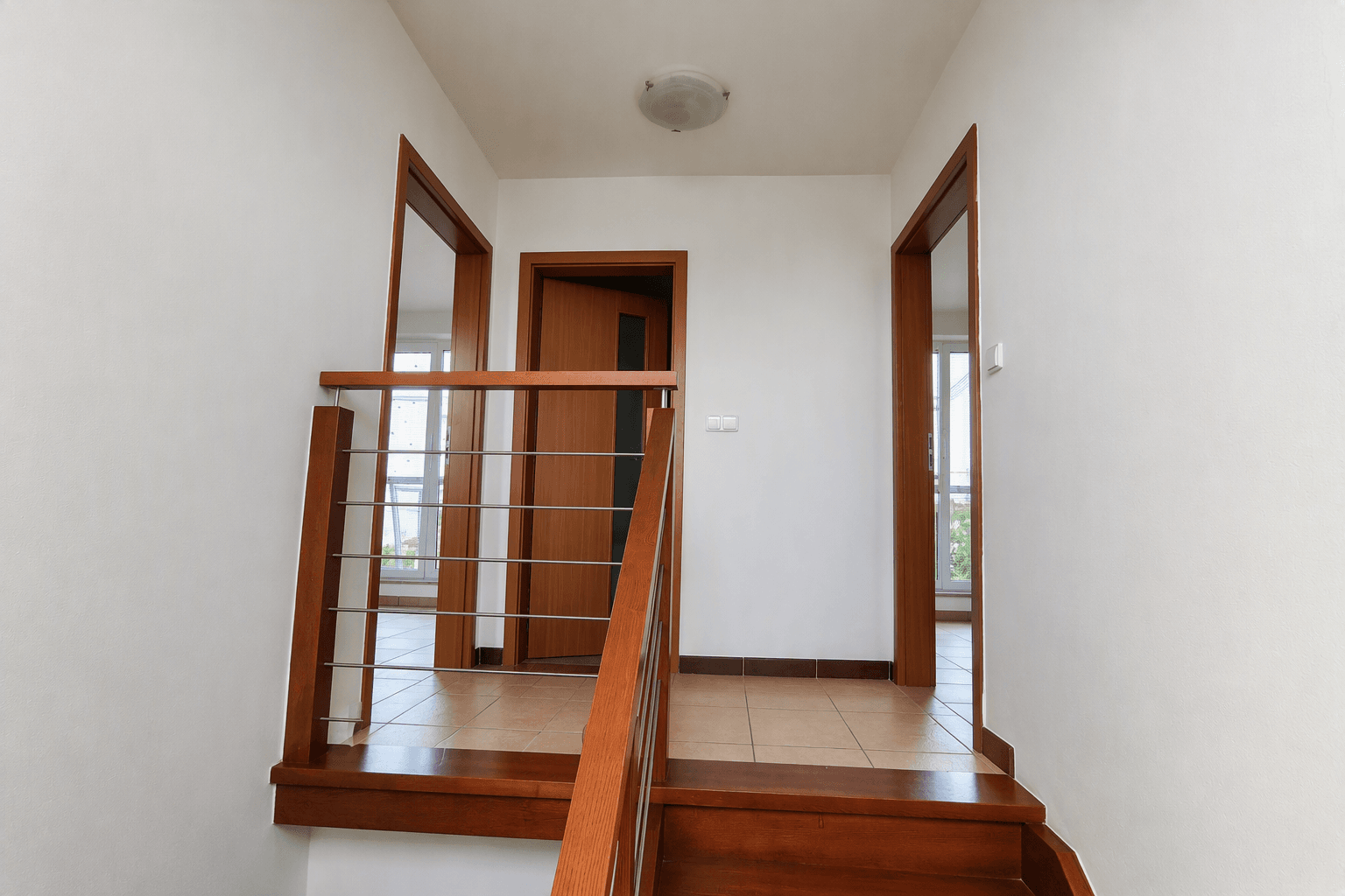 Prenájom bytu 4-izbový 109 m², Pod Lipami, Praha, Praha Prenájom bytu 4-izbový 109 m², Pod Lipami, Praha, Praha