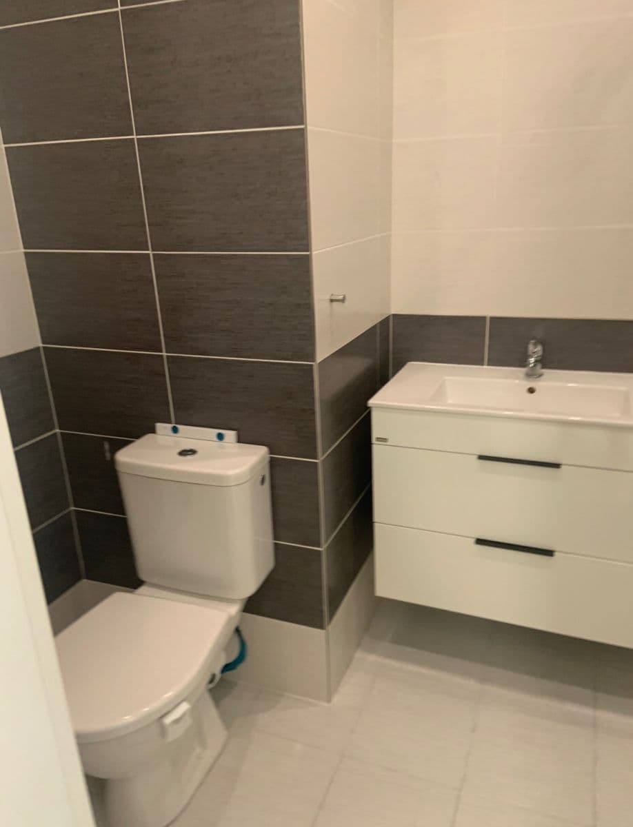 Prenájom bytu 2-izbový 55 m², Lipová, Most, Ústecký kraj Prenájom bytu 2-izbový 55 m², Lipová, Most, Ústecký kraj