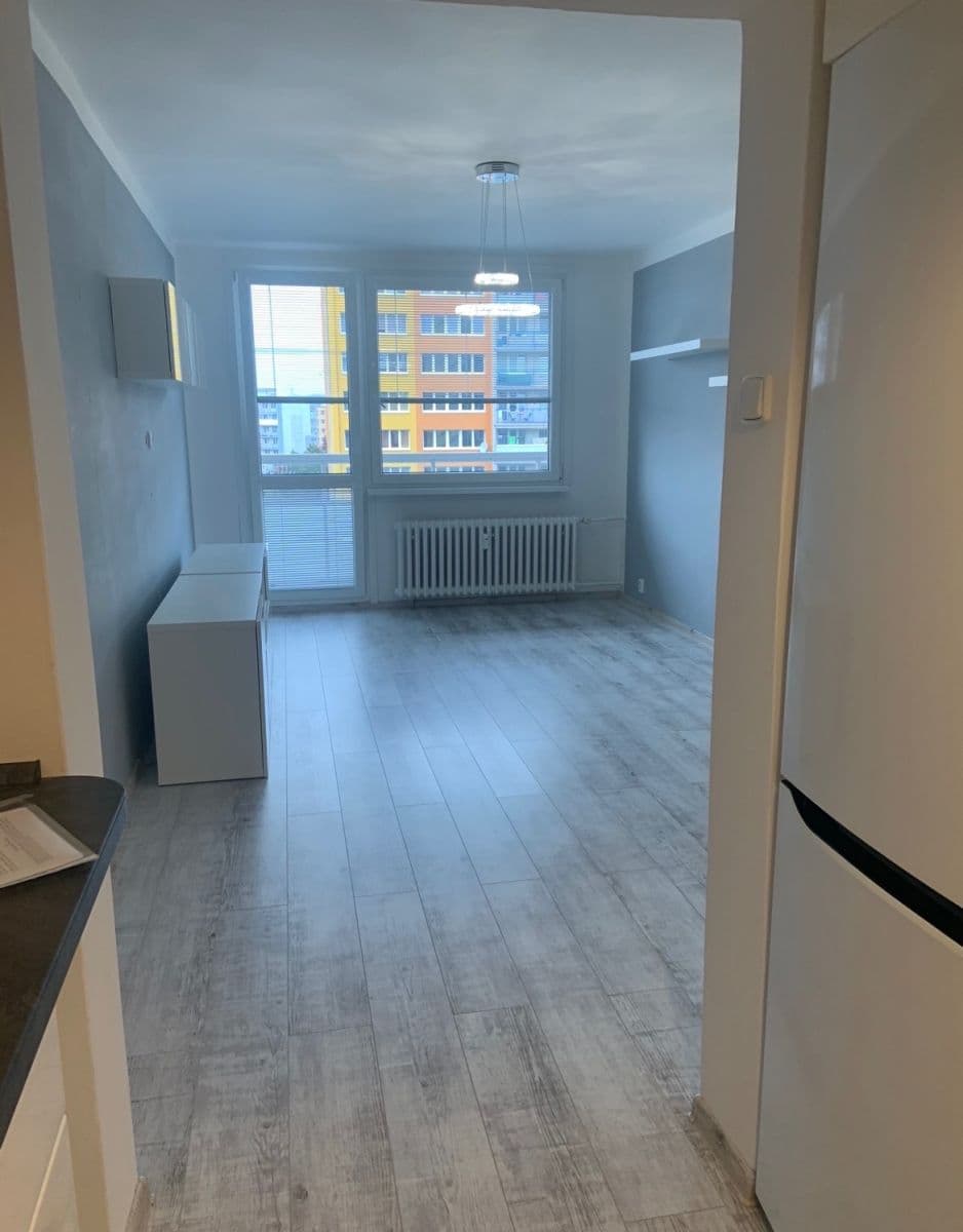 Prenájom bytu 2-izbový 55 m², Lipová, Most, Ústecký kraj Prenájom bytu 2-izbový 55 m², Lipová, Most, Ústecký kraj