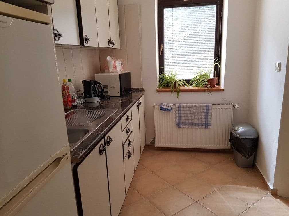 Prenájom nebytového priestoru 90 m², Vančurova, Brno, Jihomoravský kraj Prenájom nebytového priestoru 90 m², Vančurova, Brno, Jihomoravský kraj