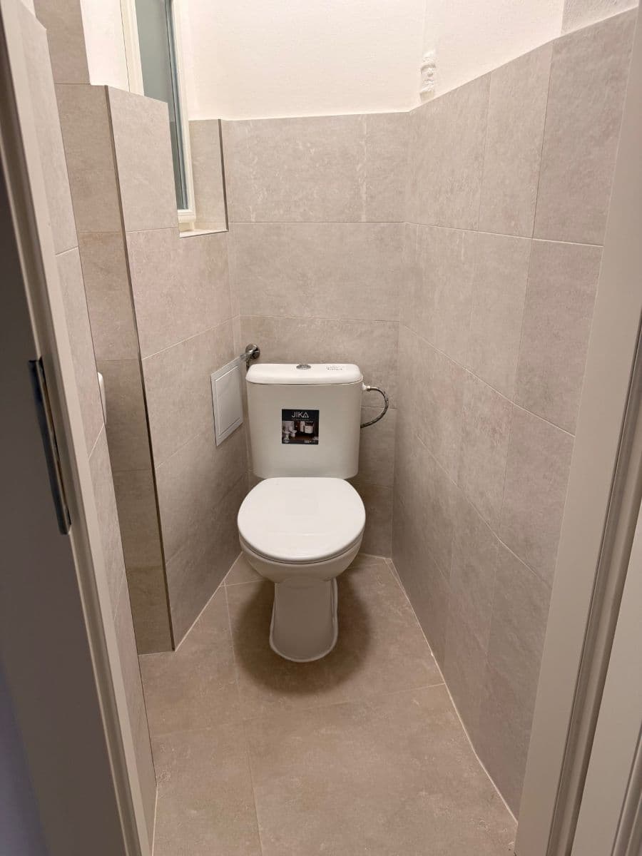 Prenájom bytu 2-izbový 52 m², Krymská, Praha, Praha Prenájom bytu 2-izbový 52 m², Krymská, Praha, Praha