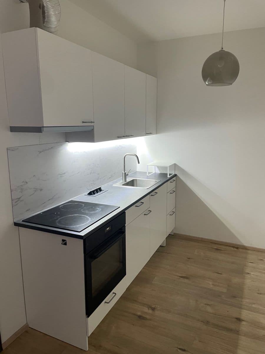 Prenájom bytu 1-izbový 30 m², Jaroslava Holečka, Kladno, Středočeský kraj Prenájom bytu 1-izbový 30 m², Jaroslava Holečka, Kladno, Středočeský kraj