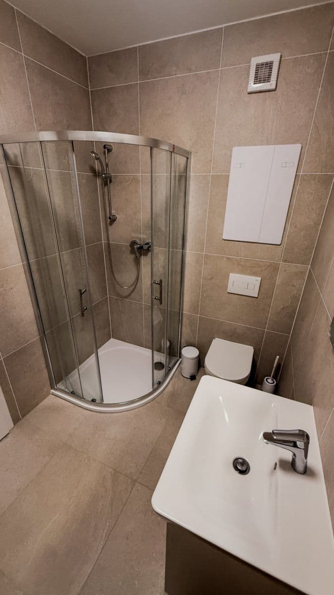 Prenájom bytu 1-izbový 32 m², Zbůch, Plzeňský kraj Prenájom bytu 1-izbový 32 m², Zbůch, Plzeňský kraj