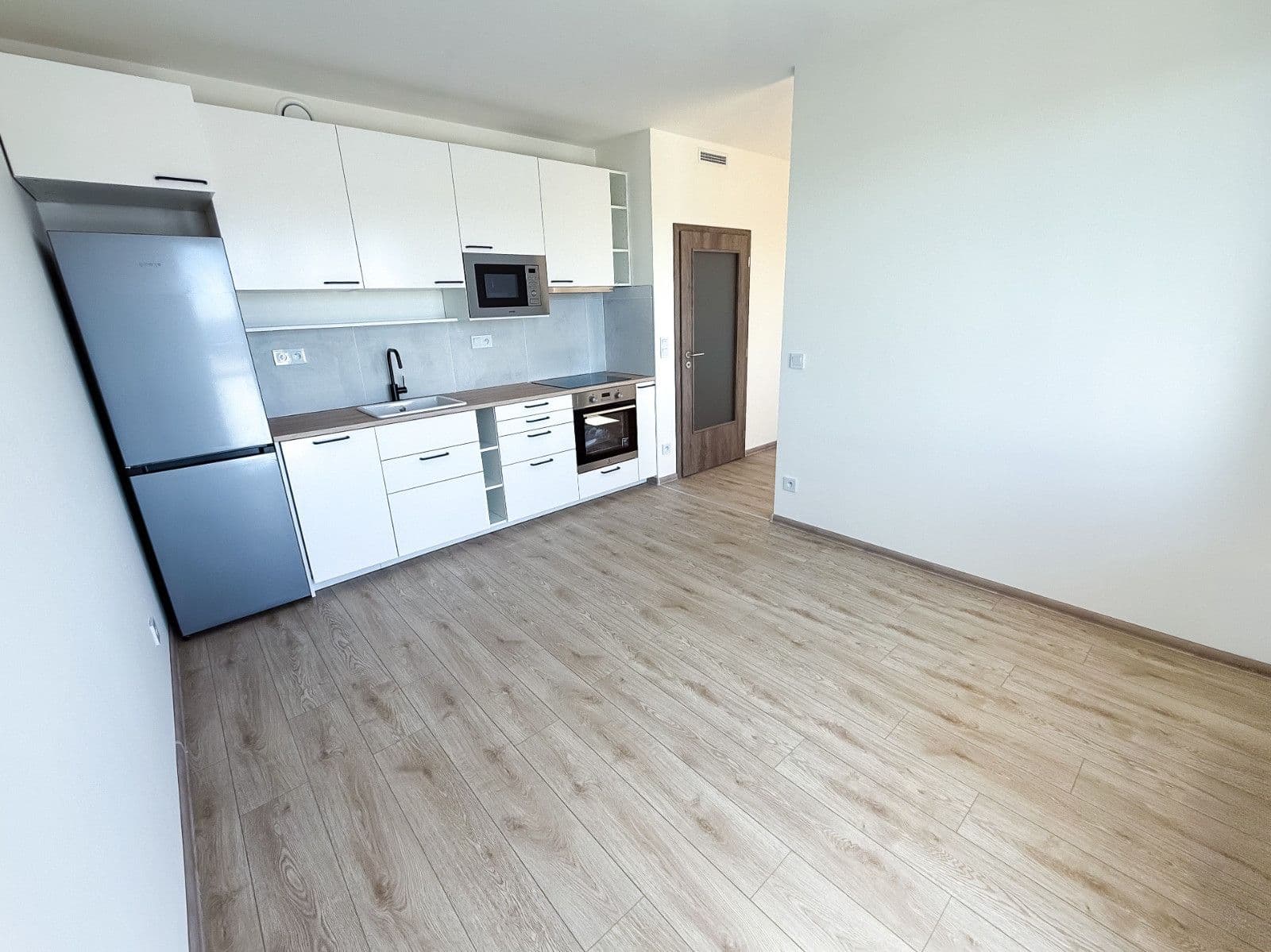 Prenájom bytu 1-izbový 30 m², Arnošta Staňka, Praha, Praha Prenájom bytu 1-izbový 30 m², Arnošta Staňka, Praha, Praha