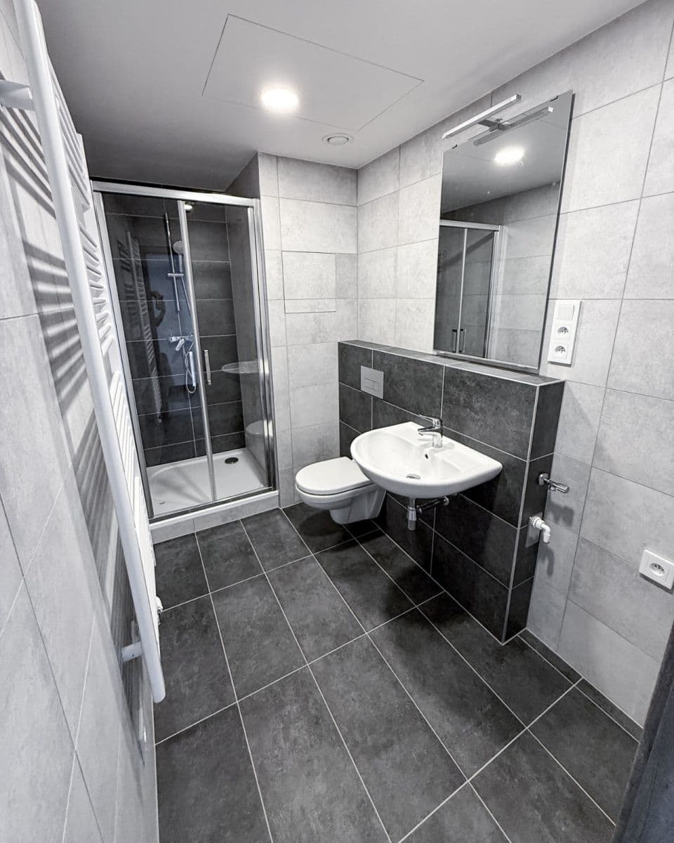 Prenájom bytu 1-izbový 30 m², Arnošta Staňka, Praha, Praha Prenájom bytu 1-izbový 30 m², Arnošta Staňka, Praha, Praha