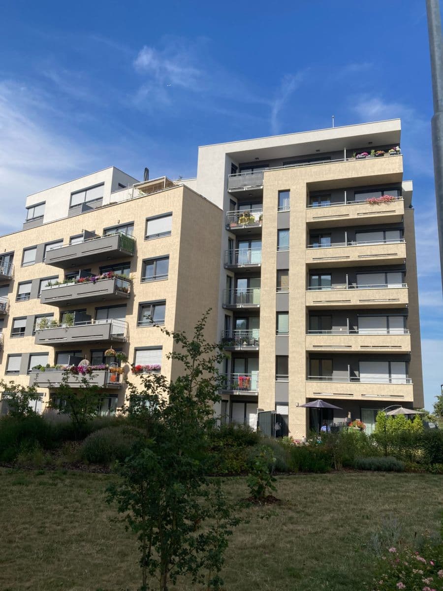 Prenájom bytu 1-izbový 31 m², Šternovská, Praha, Praha Prenájom bytu 1-izbový 31 m², Šternovská, Praha, Praha