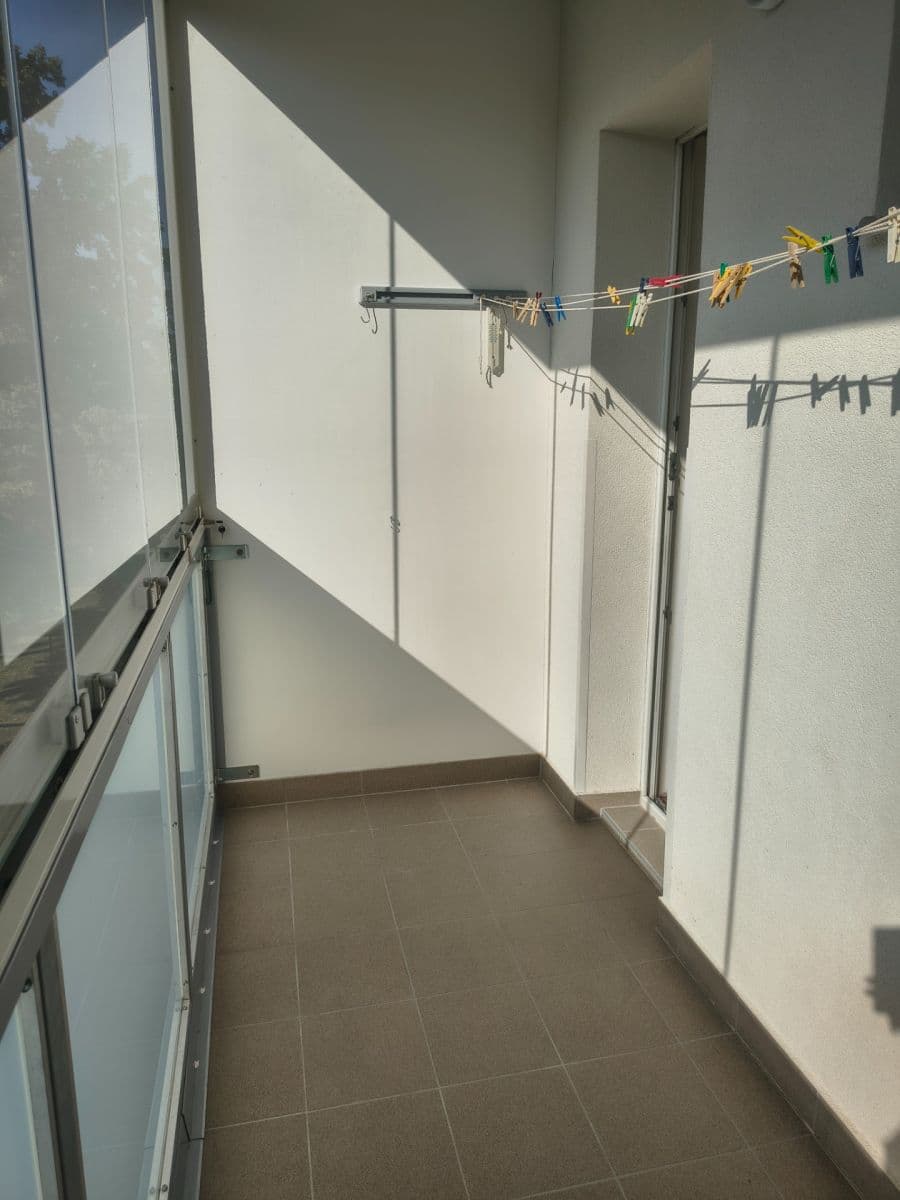 Prenájom bytu 3-izbový 74 m², Sladkovského, Kolín, Středočeský kraj Prenájom bytu 3-izbový 74 m², Sladkovského, Kolín, Středočeský kraj