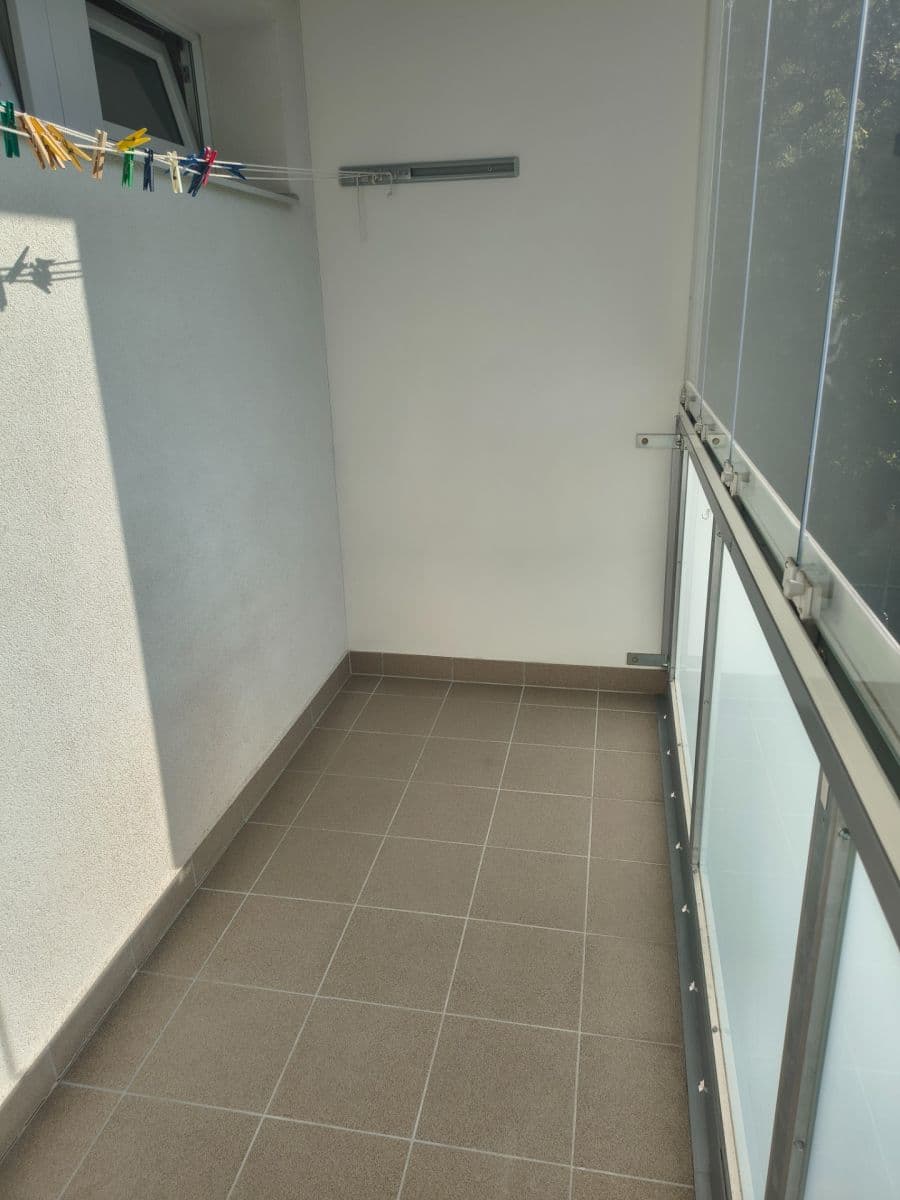 Prenájom bytu 3-izbový 74 m², Sladkovského, Kolín, Středočeský kraj Prenájom bytu 3-izbový 74 m², Sladkovského, Kolín, Středočeský kraj