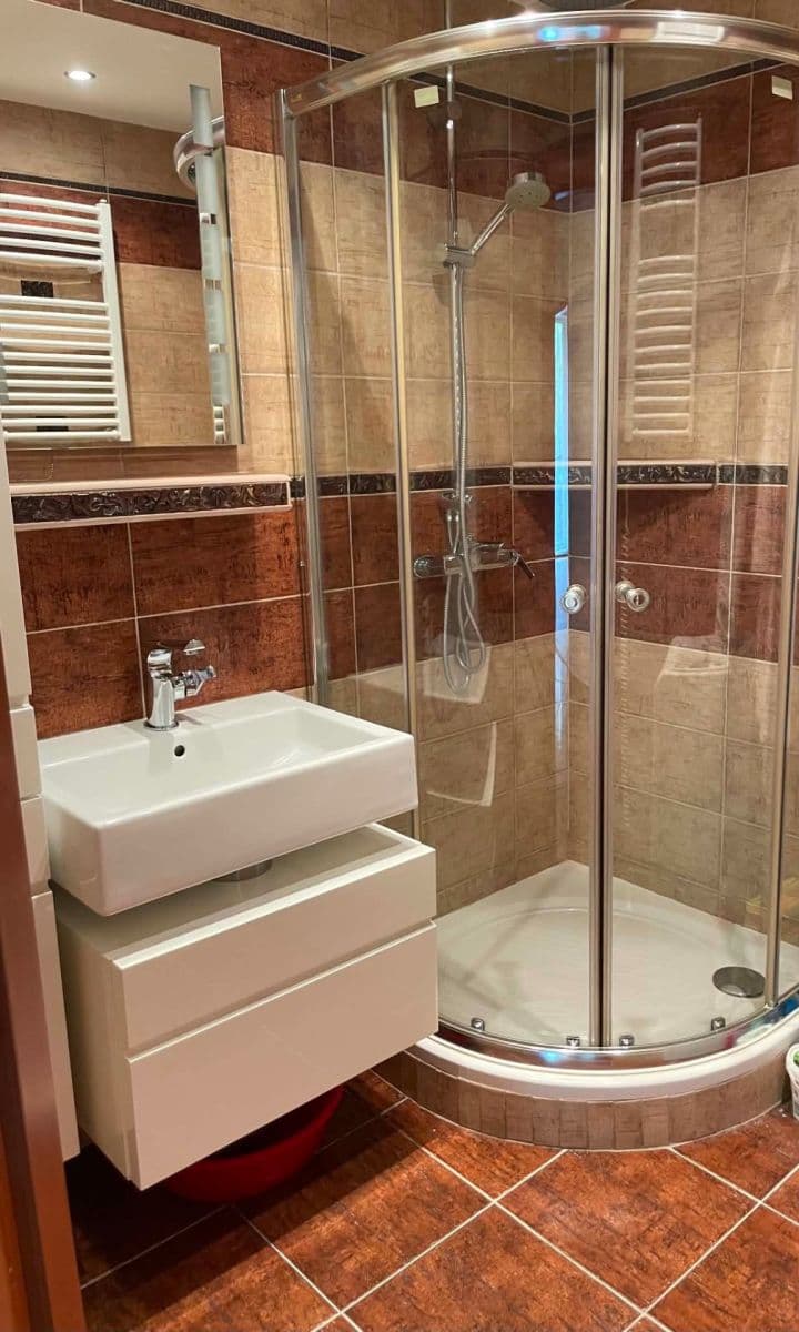 Prenájom bytu 3-izbový 74 m², Pavlovova, Poprad, Prešovský kraj Prenájom bytu 3-izbový 74 m², Pavlovova, Poprad, Prešovský kraj