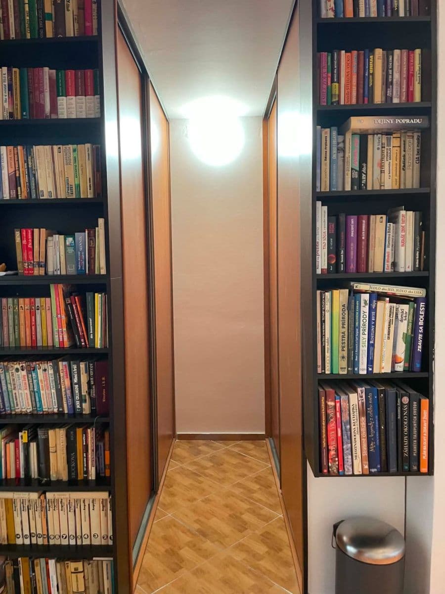 Prenájom bytu 3-izbový 74 m², Pavlovova, Poprad, Prešovský kraj Prenájom bytu 3-izbový 74 m², Pavlovova, Poprad, Prešovský kraj