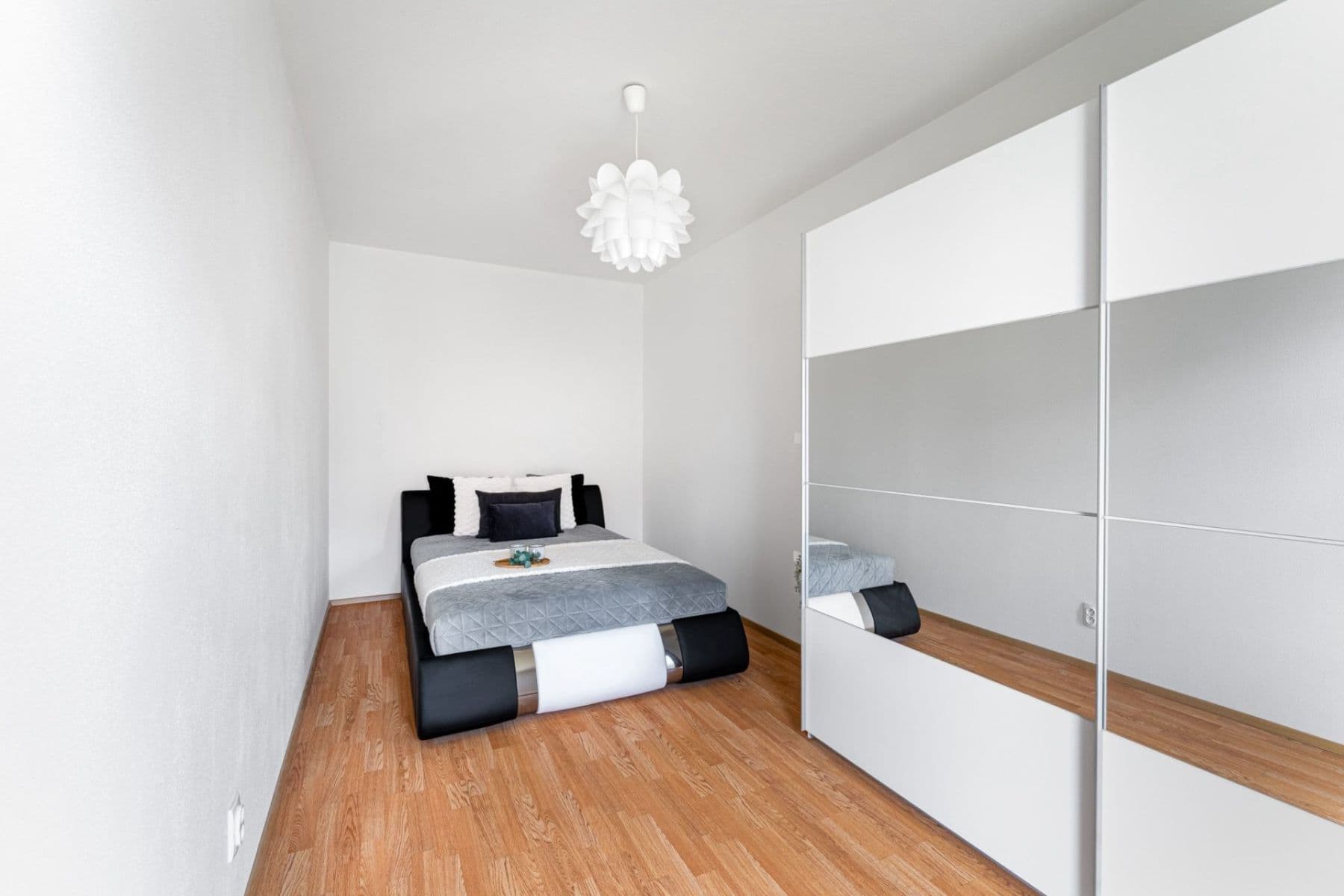 Prenájom bytu 2-izbový 52 m², Ječná, Hostivice, Středočeský kraj Prenájom bytu 2-izbový 52 m², Ječná, Hostivice, Středočeský kraj