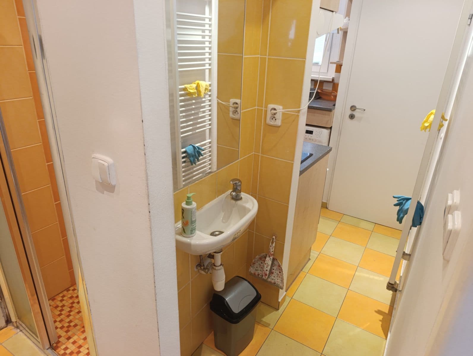 Prenájom bytu 1-izbový 26 m², Železničního pluku, Pardubice, Pardubický kraj Prenájom bytu 1-izbový 26 m², Železničního pluku, Pardubice, Pardubický kraj