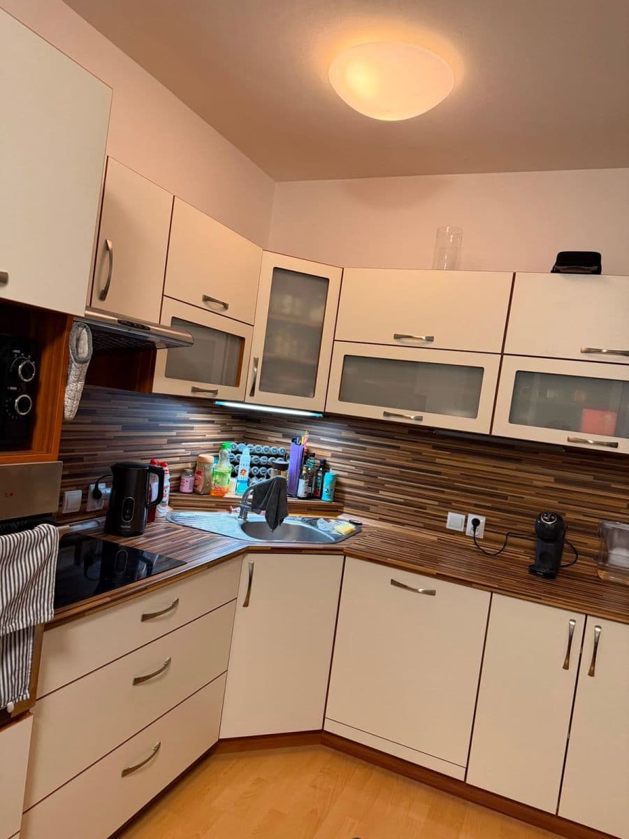 Prenájom bytu 2-izbový 52 m², Peškova, Olomouc, Olomoucký kraj Prenájom bytu 2-izbový 52 m², Peškova, Olomouc, Olomoucký kraj