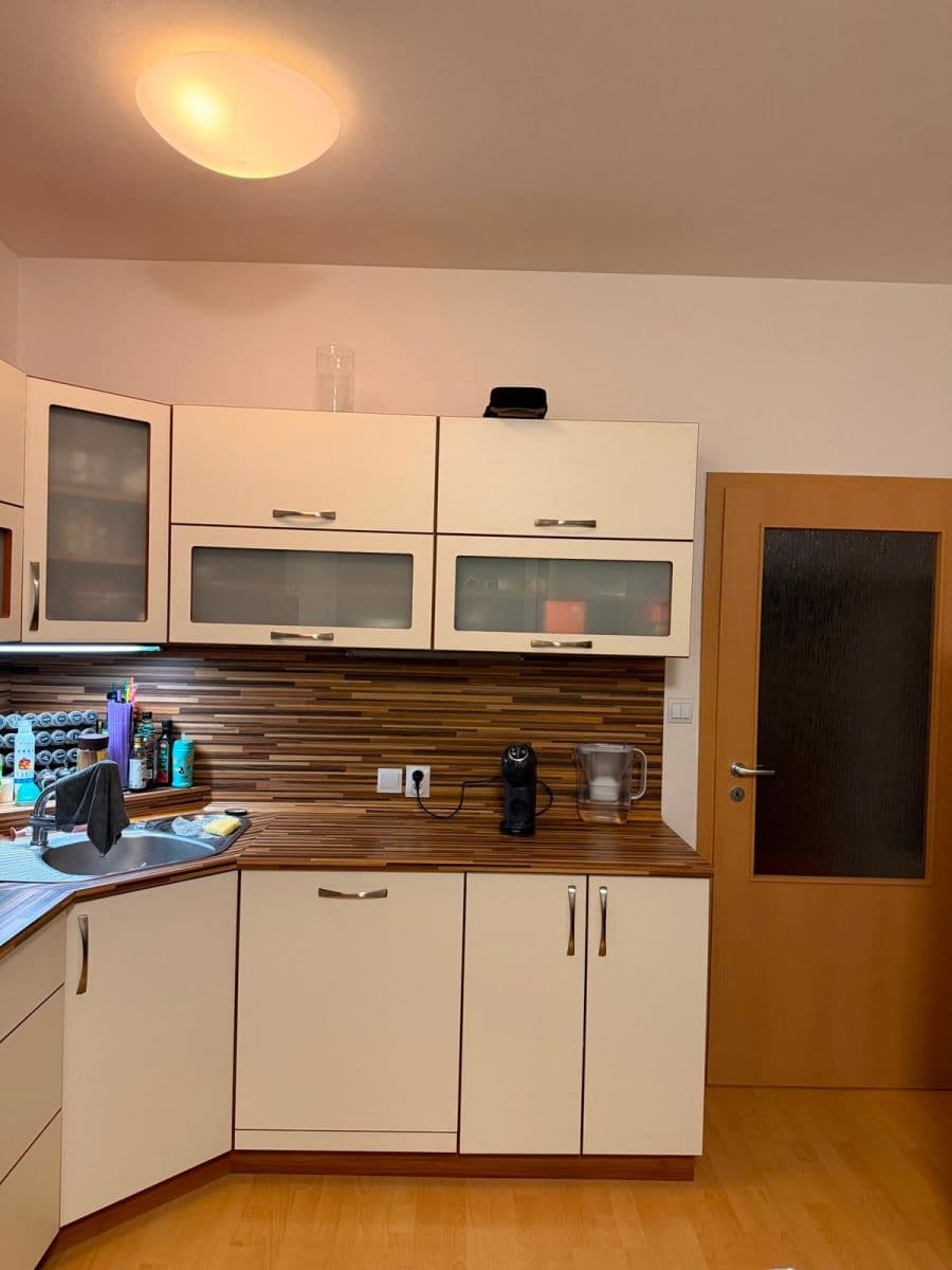 Prenájom bytu 2-izbový 52 m², Peškova, Olomouc, Olomoucký kraj Prenájom bytu 2-izbový 52 m², Peškova, Olomouc, Olomoucký kraj
