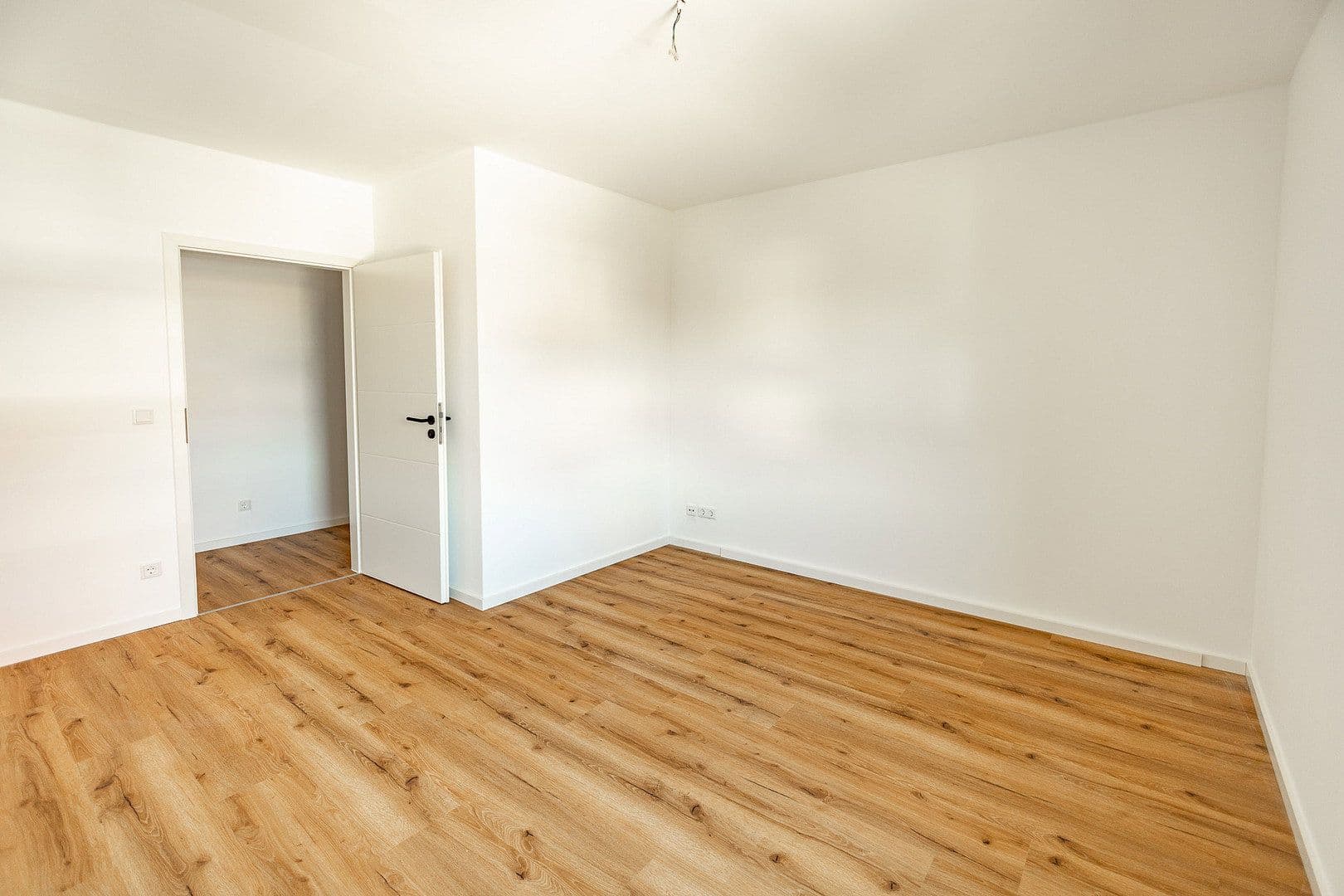 Predaj bytu 3-izbový 80 m², Lutherstraße 9c, Großröhrsdorf, Sasko Predaj bytu 3-izbový 80 m², Lutherstraße 9c, Großröhrsdorf, Sasko