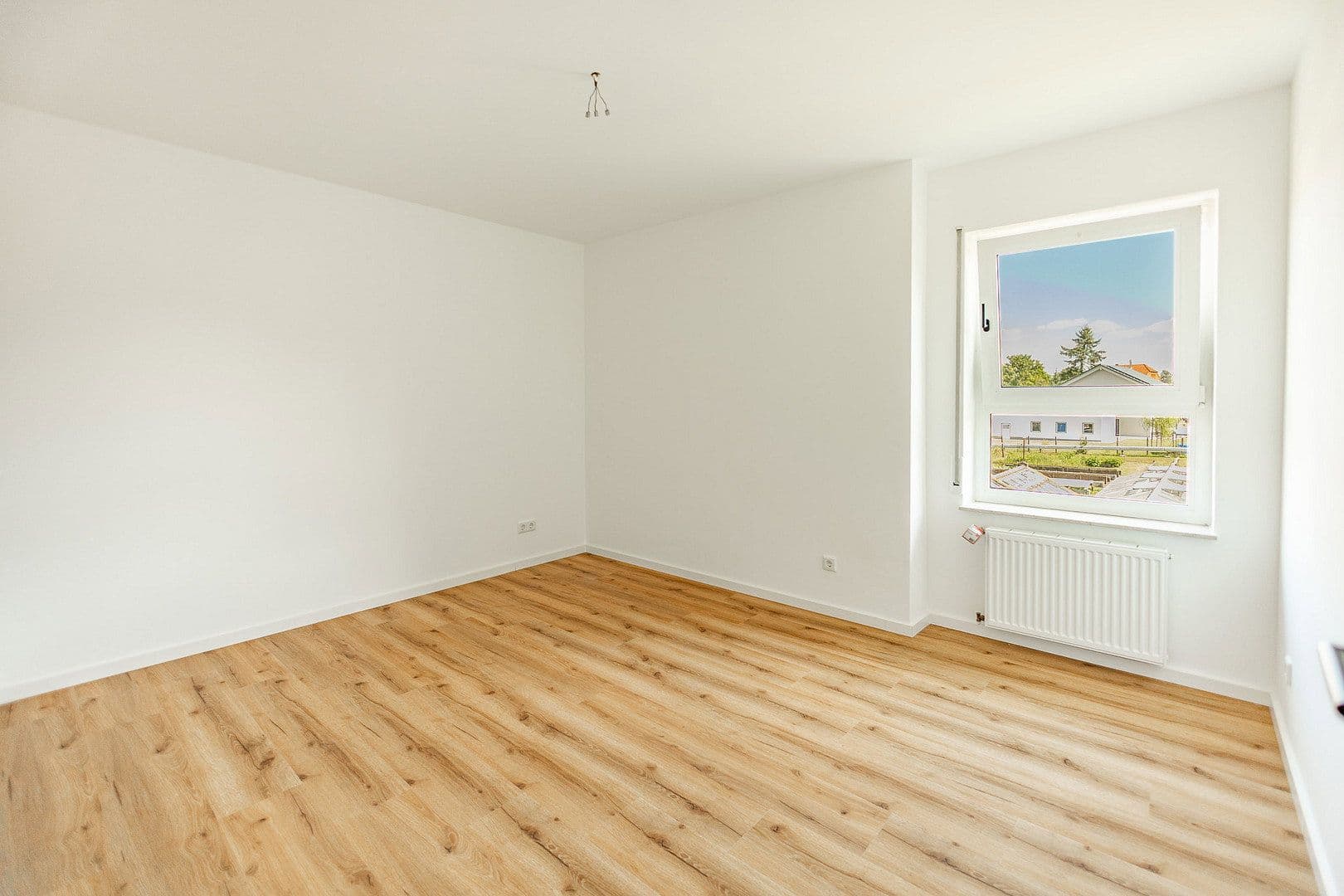 Predaj bytu 3-izbový 80 m², Lutherstraße 9c, Großröhrsdorf, Sasko Predaj bytu 3-izbový 80 m², Lutherstraße 9c, Großröhrsdorf, Sasko
