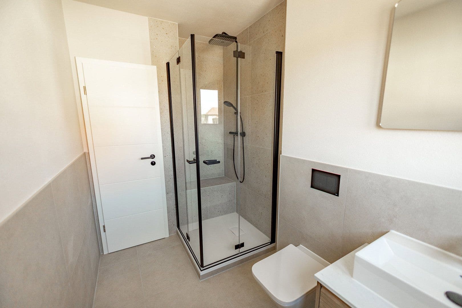 Predaj bytu 3-izbový 80 m², Lutherstraße 9c, Großröhrsdorf, Sasko Predaj bytu 3-izbový 80 m², Lutherstraße 9c, Großröhrsdorf, Sasko