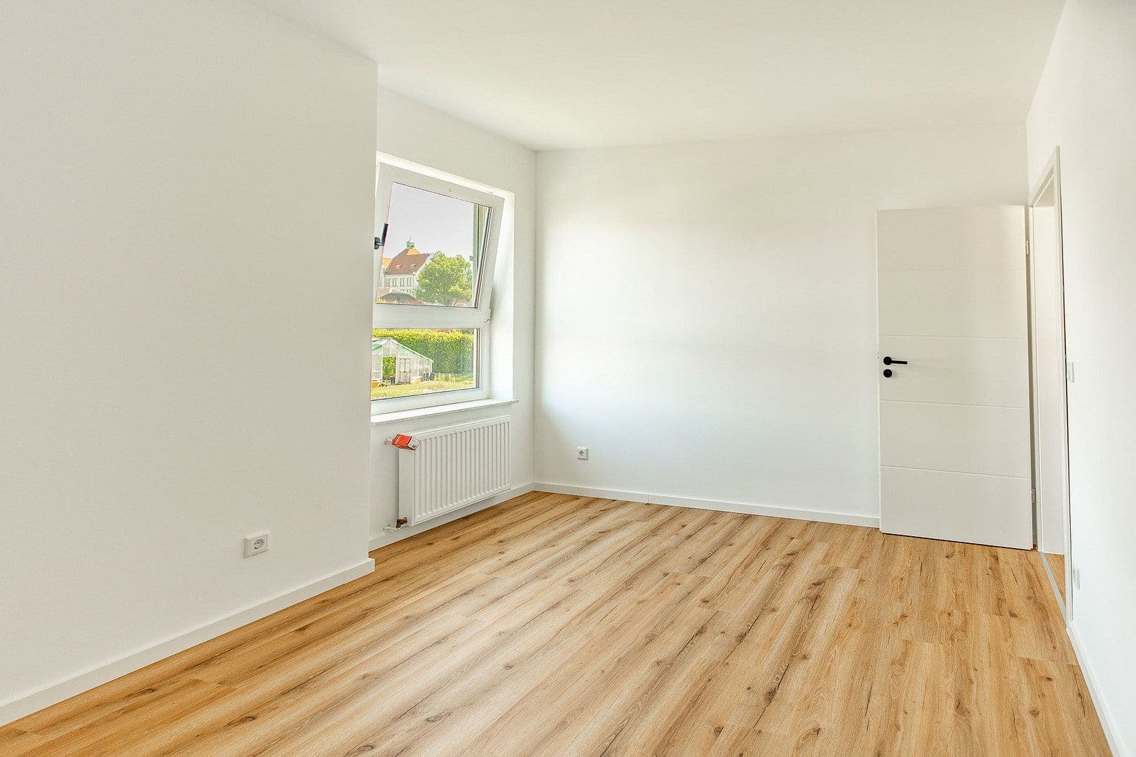 Predaj bytu 3-izbový 80 m², Lutherstraße 9c, Großröhrsdorf, Sasko Predaj bytu 3-izbový 80 m², Lutherstraße 9c, Großröhrsdorf, Sasko