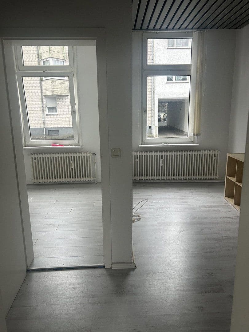 Prenájom kancelárie 100 m², Schützenstraße 28, Remscheid, Severné Porýnie - Westfálsko Prenájom kancelárie 100 m², Schützenstraße 28, Remscheid, Severné Porýnie - Westfálsko