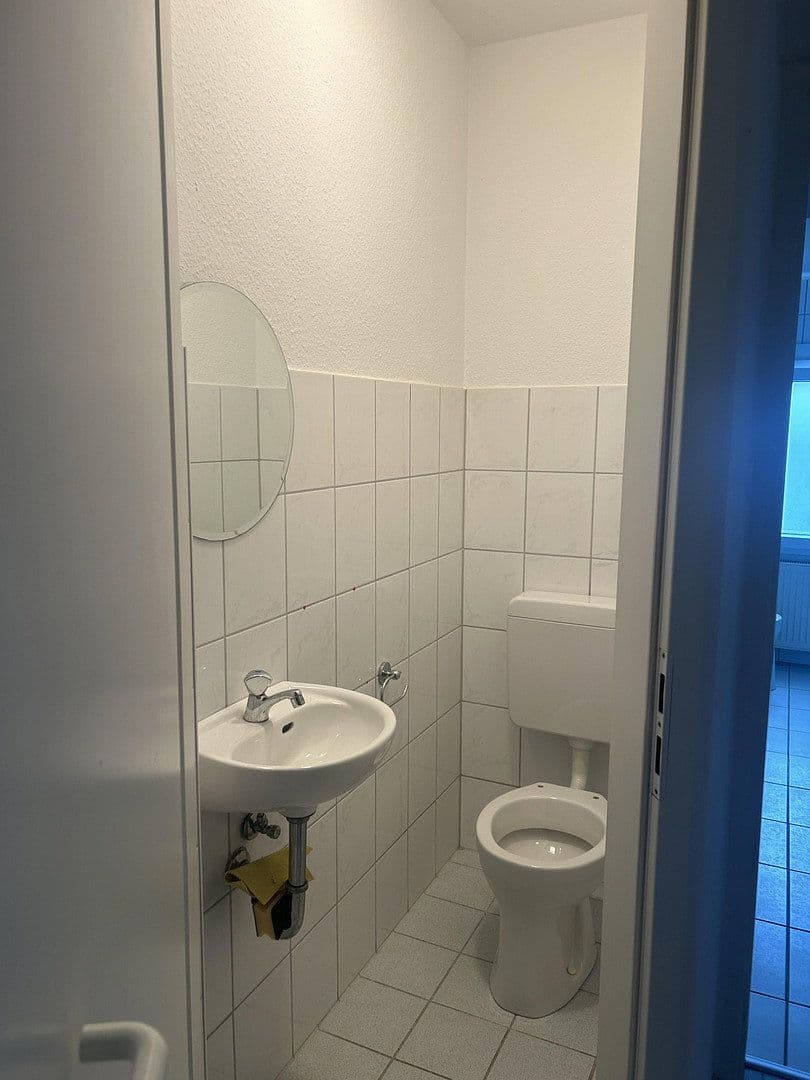 Prenájom kancelárie 100 m², Schützenstraße 28, Remscheid, Severné Porýnie - Westfálsko Prenájom kancelárie 100 m², Schützenstraße 28, Remscheid, Severné Porýnie - Westfálsko