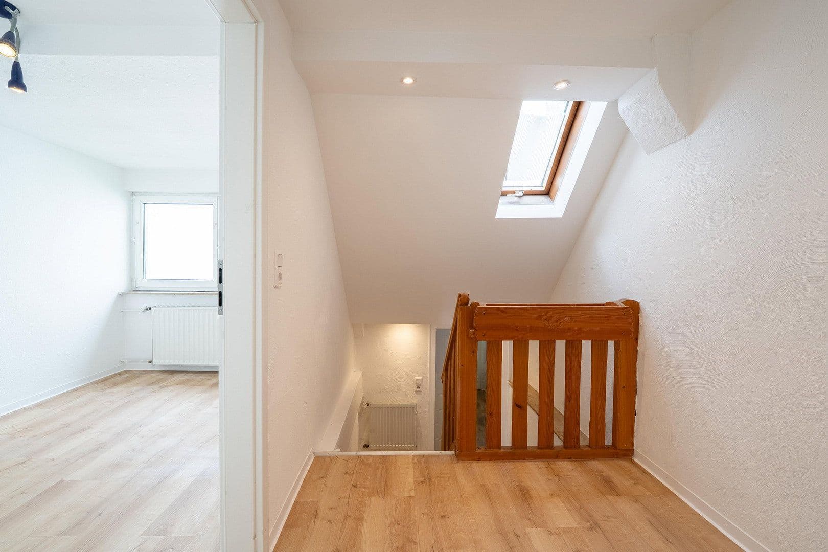 Predaj domu 146 m², pozemok 180 m², Kirchhain, Hesensko Predaj domu 146 m², pozemok 180 m², Kirchhain, Hesensko
