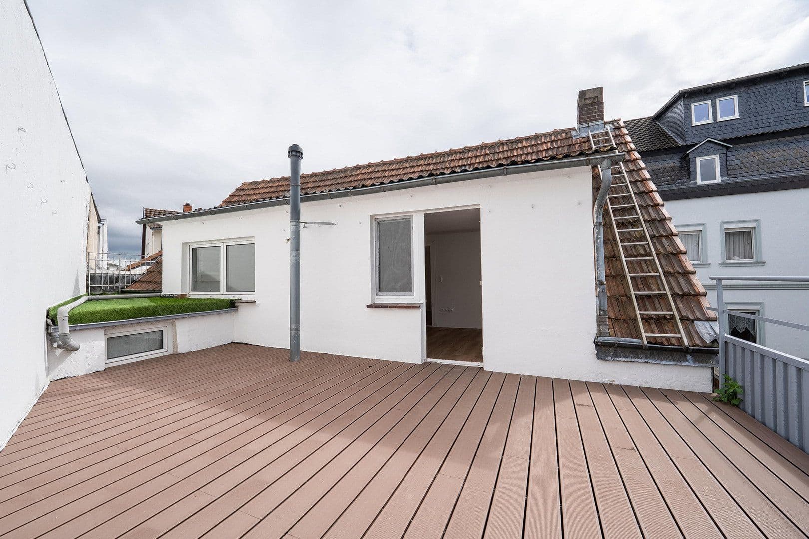 Predaj domu 146 m², pozemok 180 m², Kirchhain, Hesensko Predaj domu 146 m², pozemok 180 m², Kirchhain, Hesensko
