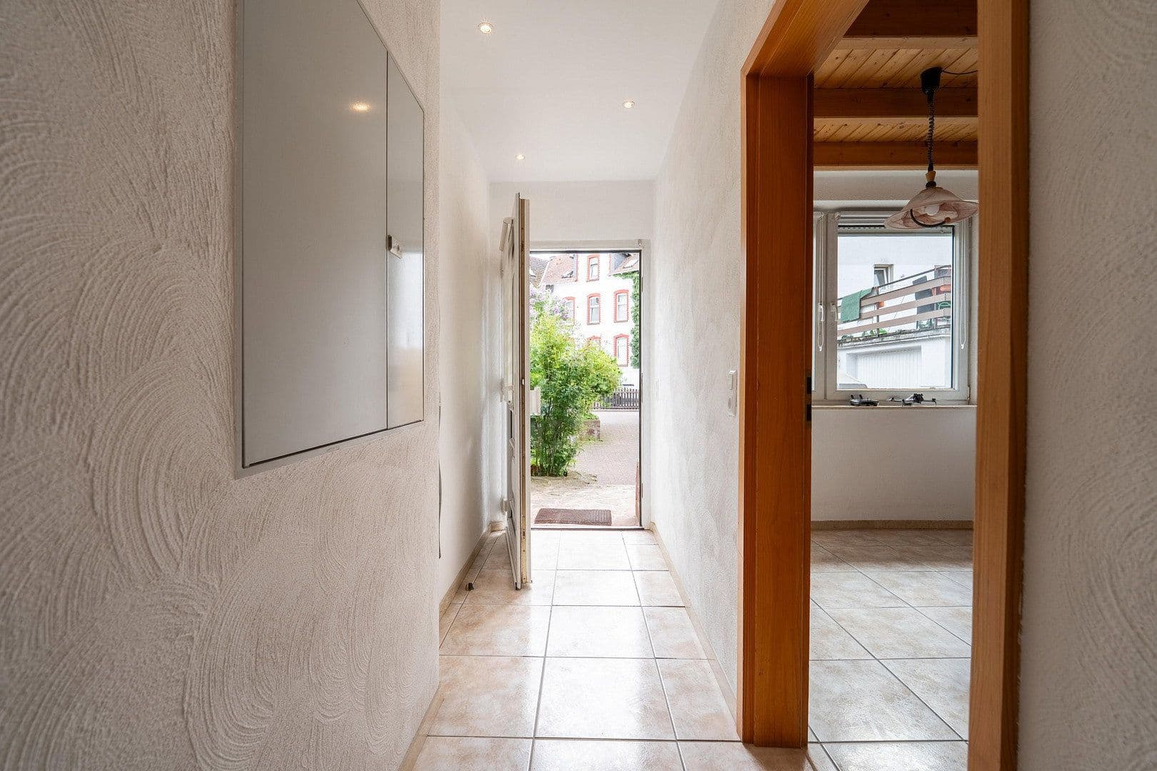 Predaj domu 146 m², pozemok 180 m², Kirchhain, Hesensko Predaj domu 146 m², pozemok 180 m², Kirchhain, Hesensko