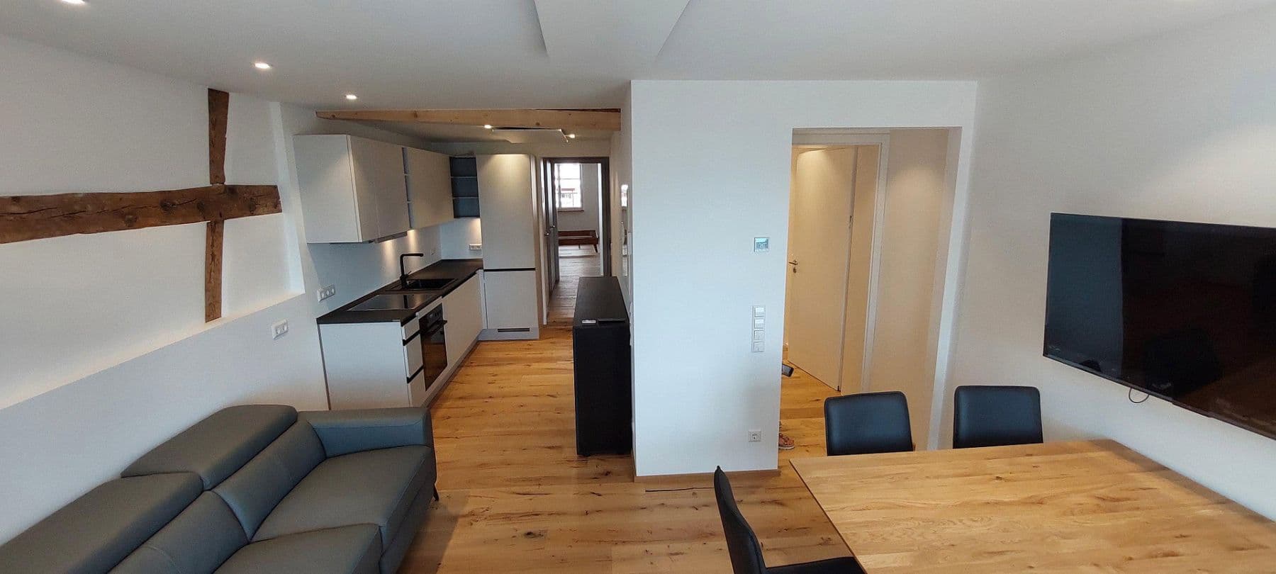 Prenájom bytu 3-izbový 60 m², Winzergasse 20, Meersburg, Bádensko-Wurttembersko Prenájom bytu 3-izbový 60 m², Winzergasse 20, Meersburg, Bádensko-Wurttembersko