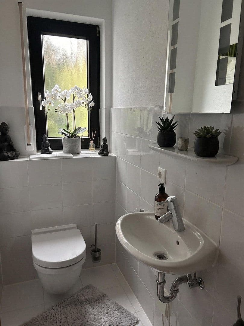 Predaj domu 128 m², pozemok 288 m², Bensheim, Hesensko Predaj domu 128 m², pozemok 288 m², Bensheim, Hesensko
