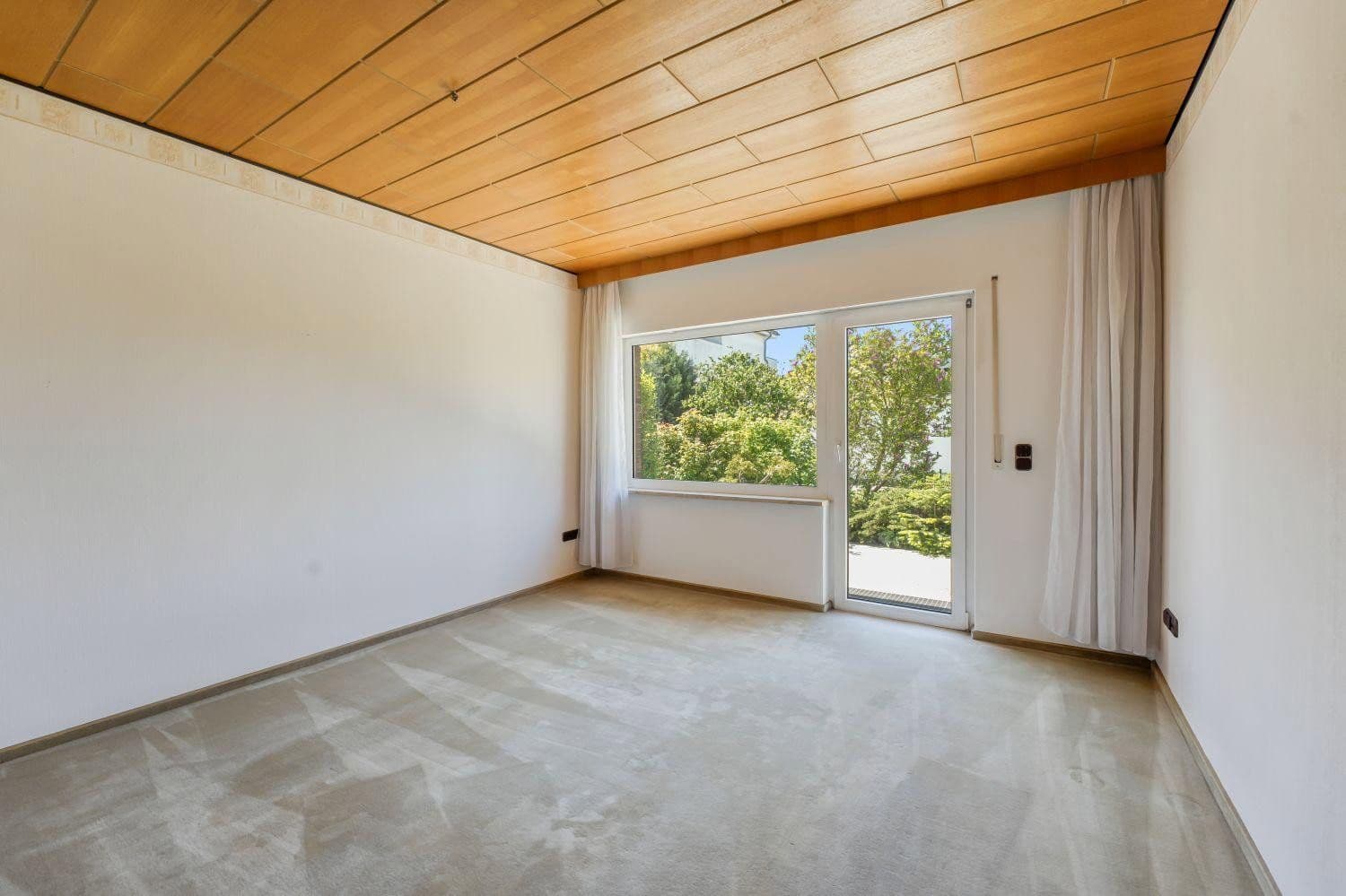 Predaj domu 323 m², pozemok 1.087 m², Lübeck, Šlezvicko-Holštajnsko Predaj domu 323 m², pozemok 1.087 m², Lübeck, Šlezvicko-Holštajnsko