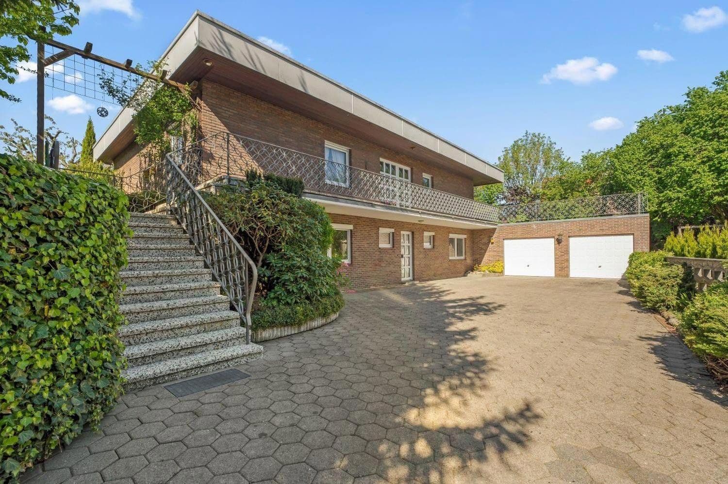 Predaj domu 323 m², pozemok 1.087 m², Lübeck, Šlezvicko-Holštajnsko Predaj domu 323 m², pozemok 1.087 m², Lübeck, Šlezvicko-Holštajnsko
