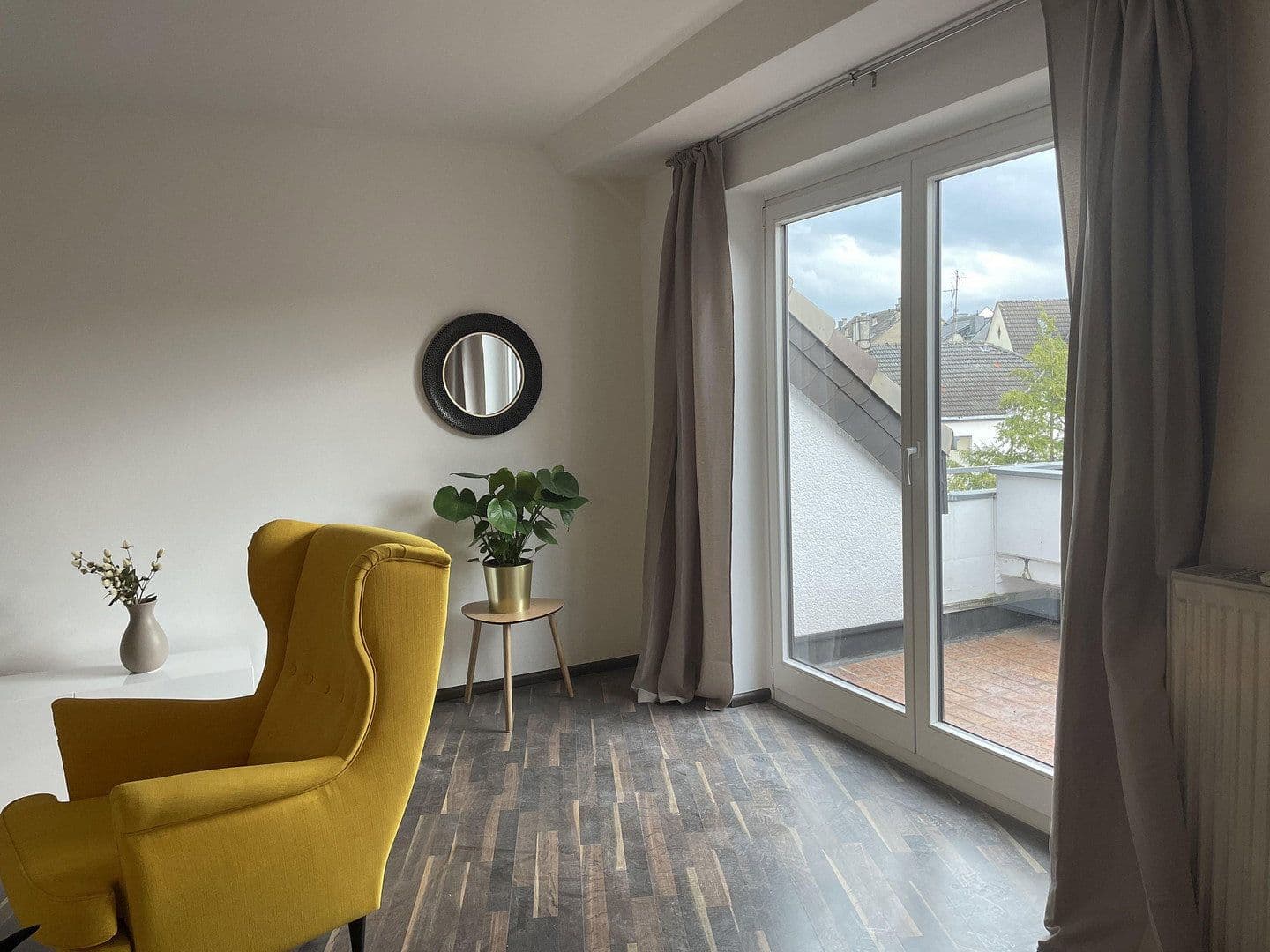 Prenájom bytu 2-izbový 65 m², Musäusstraße, Köln, Severné Porýnie - Westfálsko Prenájom bytu 2-izbový 65 m², Musäusstraße, Köln, Severné Porýnie - Westfálsko