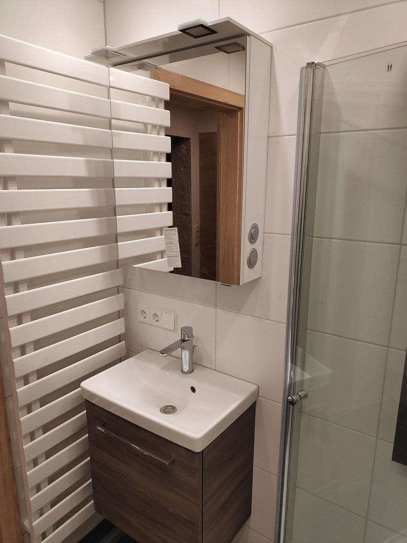 Prenájom bytu 3-izbový 83 m², Neuhausen auf den Fildern, Bádensko-Wurttembersko Prenájom bytu 3-izbový 83 m², Neuhausen auf den Fildern, Bádensko-Wurttembersko