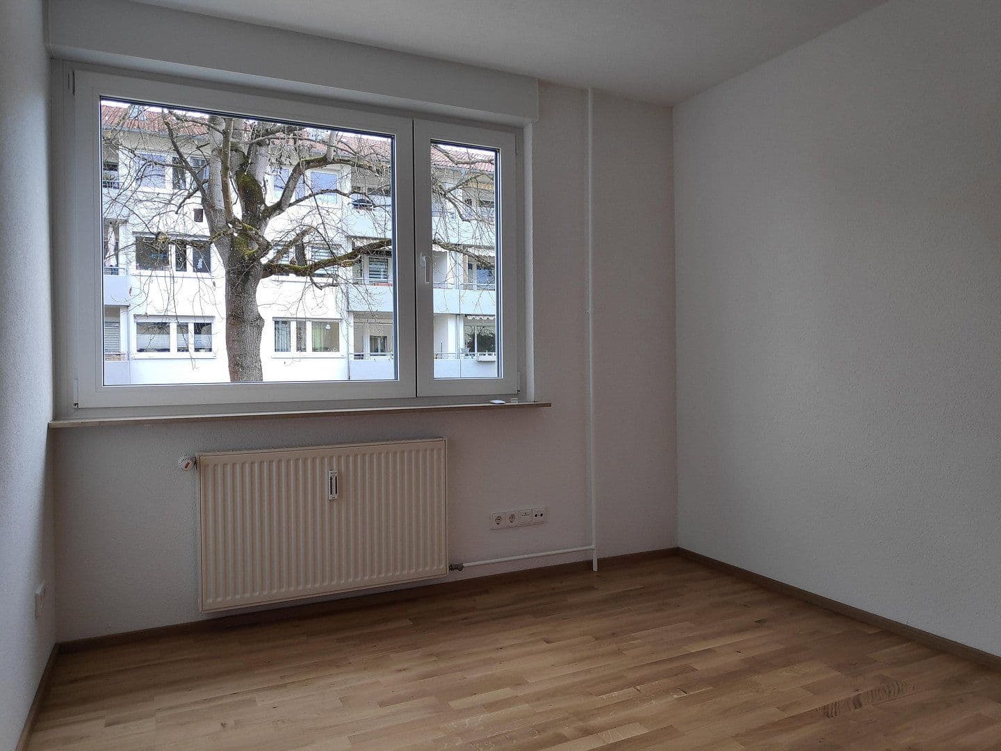 Prenájom bytu 3-izbový 83 m², Neuhausen auf den Fildern, Bádensko-Wurttembersko Prenájom bytu 3-izbový 83 m², Neuhausen auf den Fildern, Bádensko-Wurttembersko